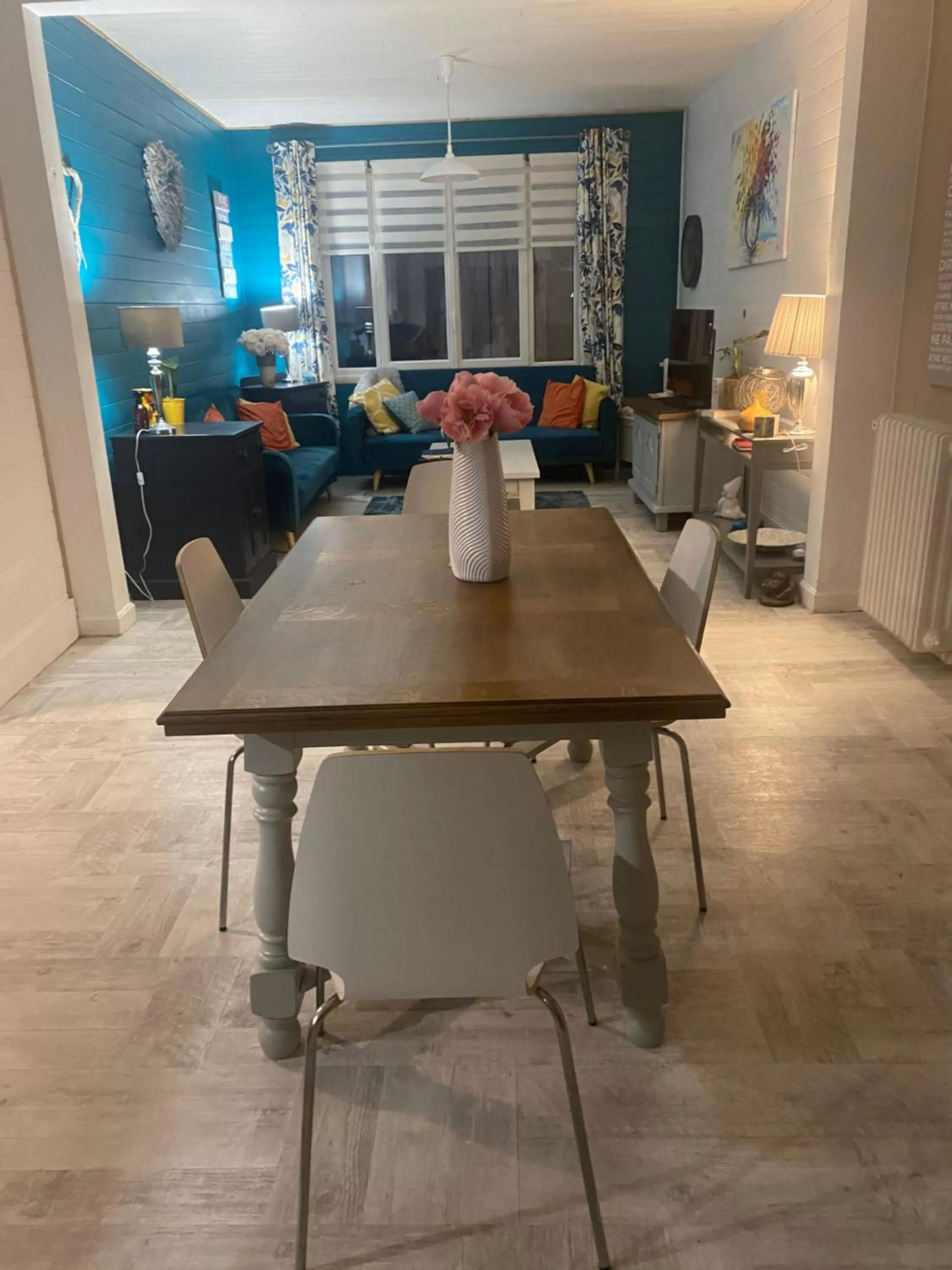 Dining Area in Serendipity Eymet B&B