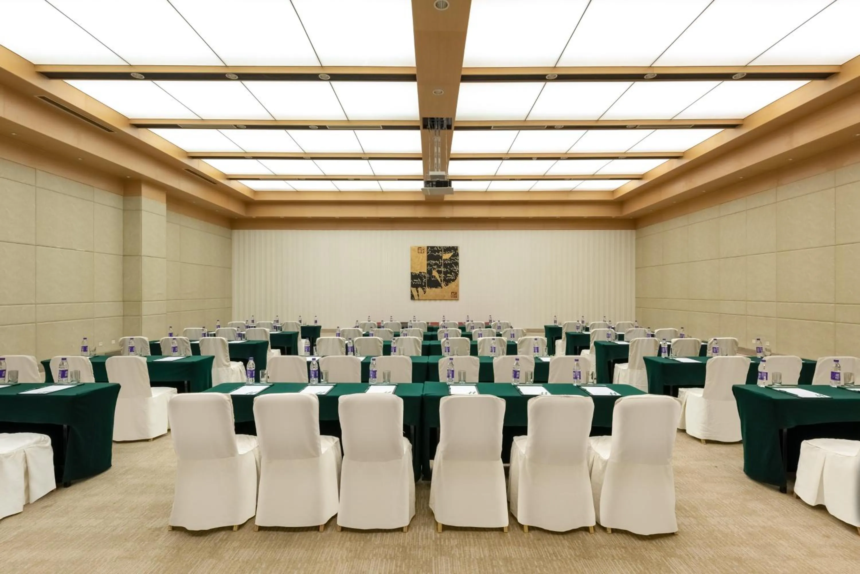 Meeting/conference room in Holiday Inn Beijing Shijingshan Parkview by IHG
