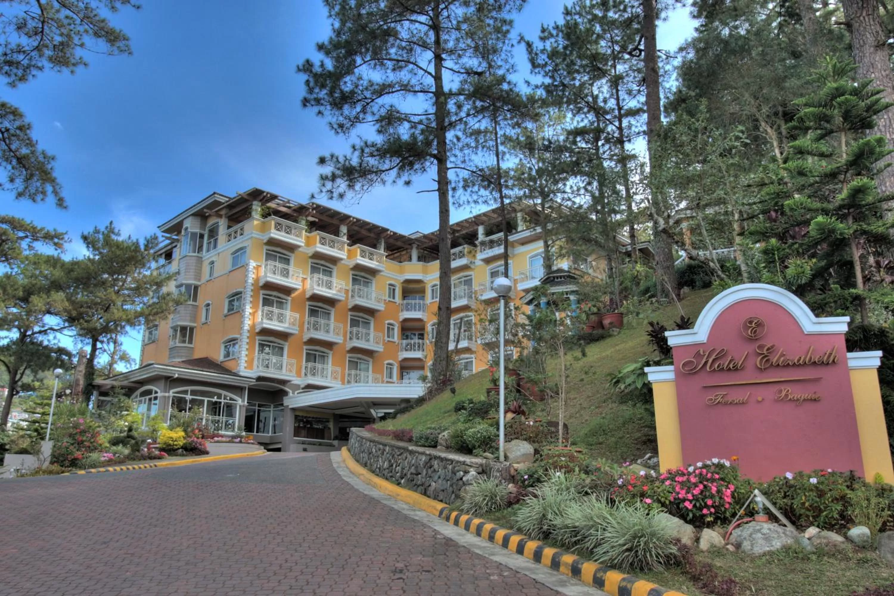 Property building in Hotel Elizabeth - Baguio