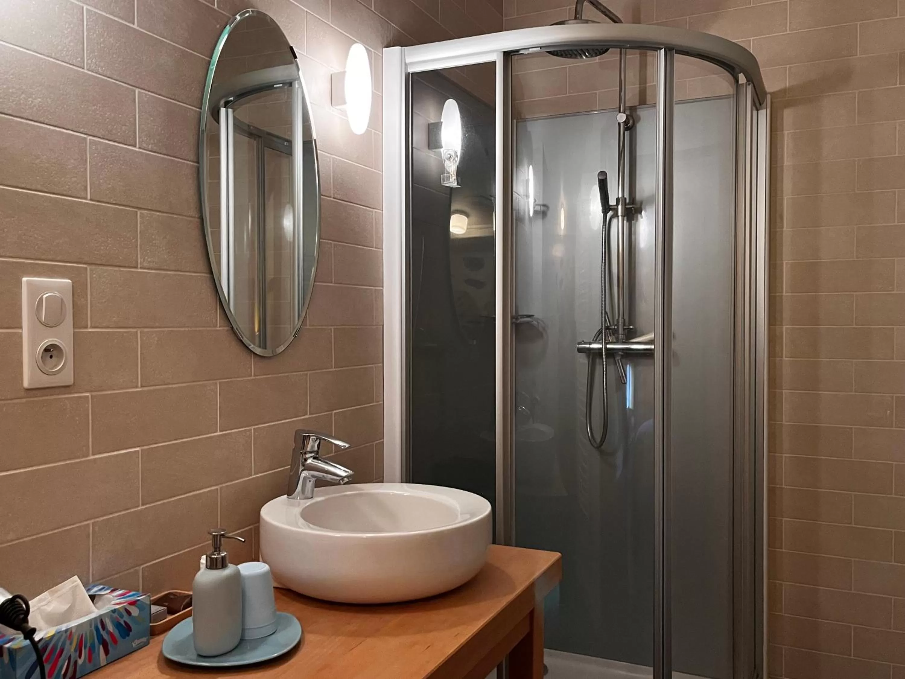 Bathroom in Art et Création