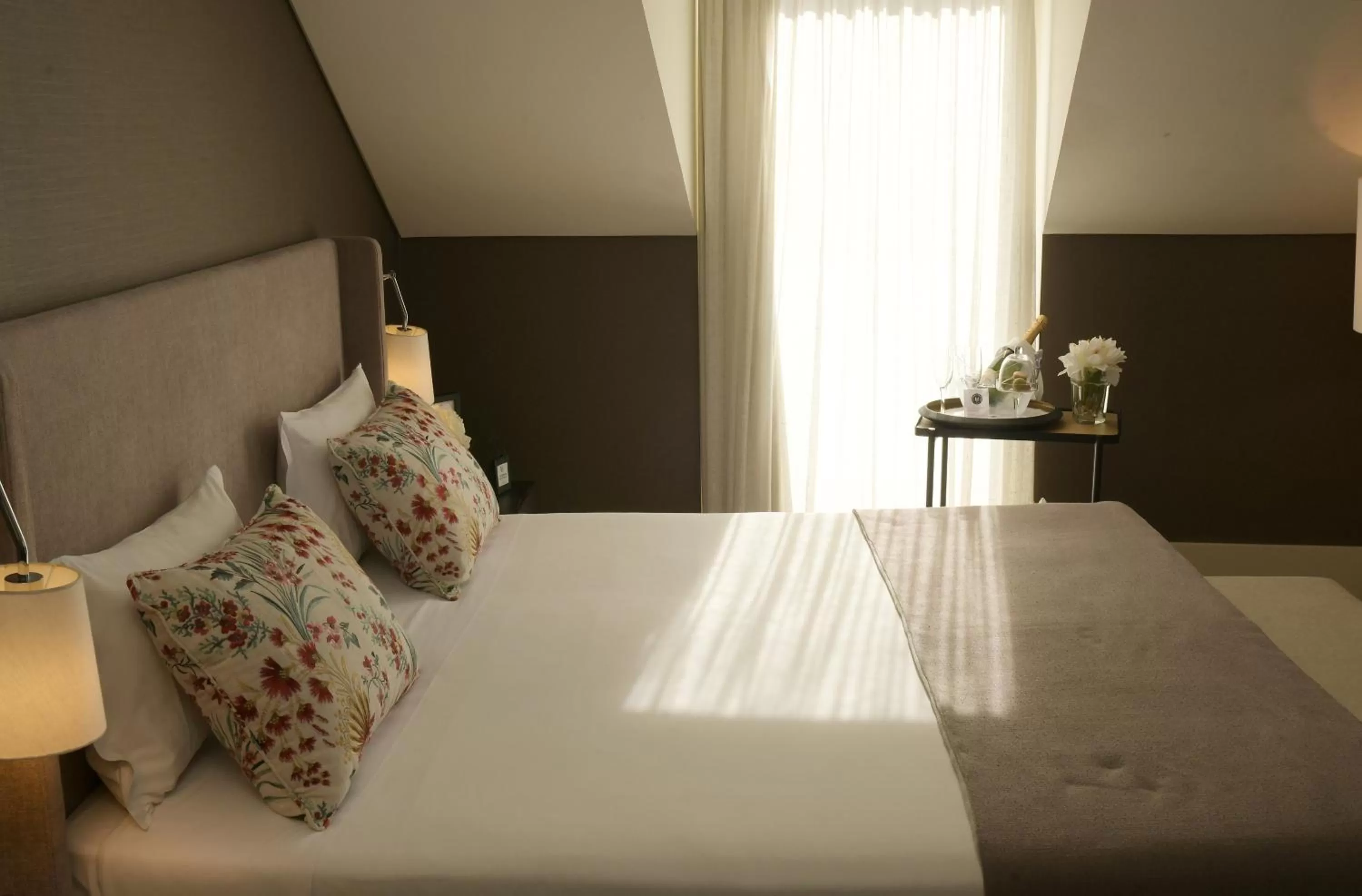 Bedroom, Bed in Universal Boutique Hotel