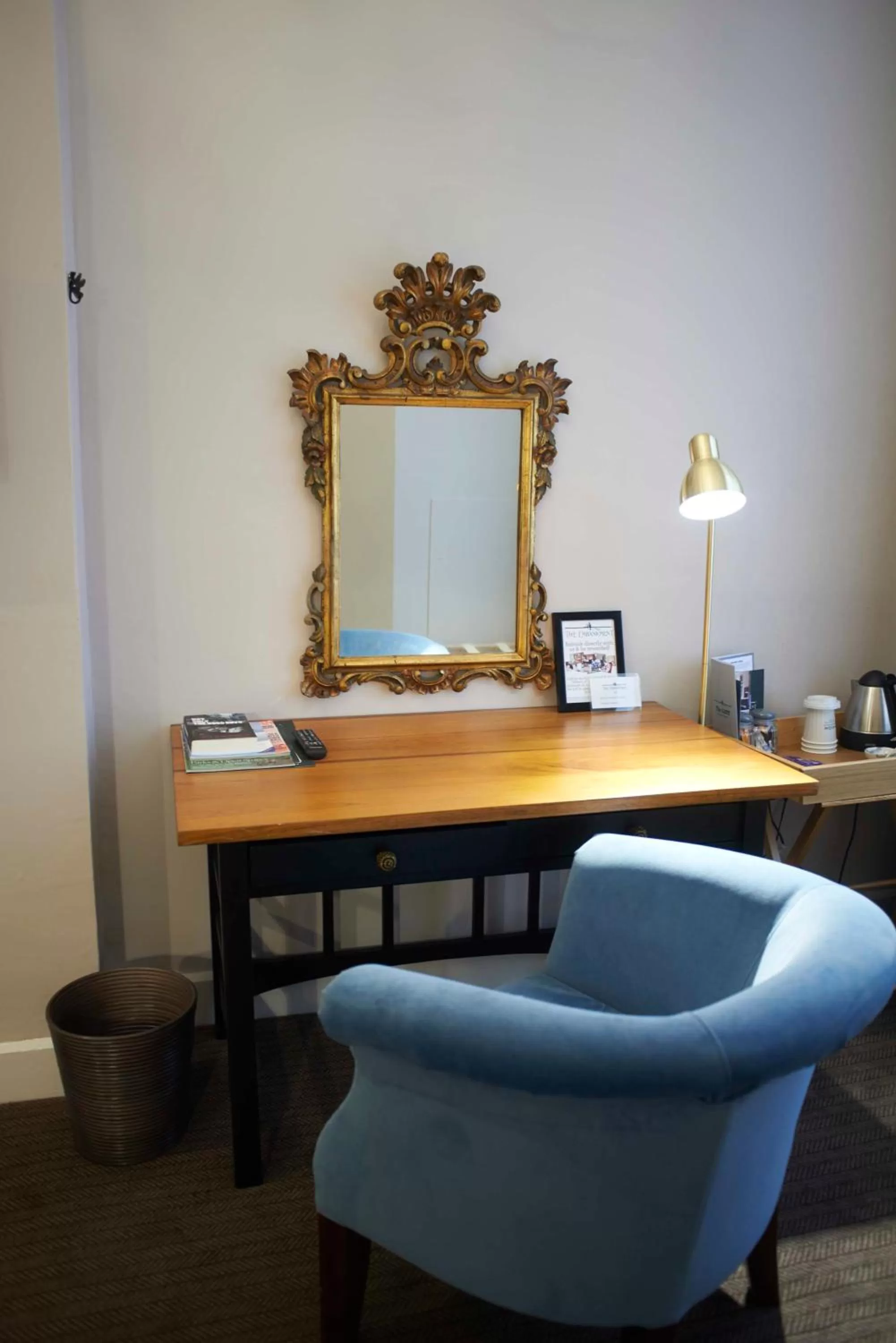 Seating area in Embankment Hotel