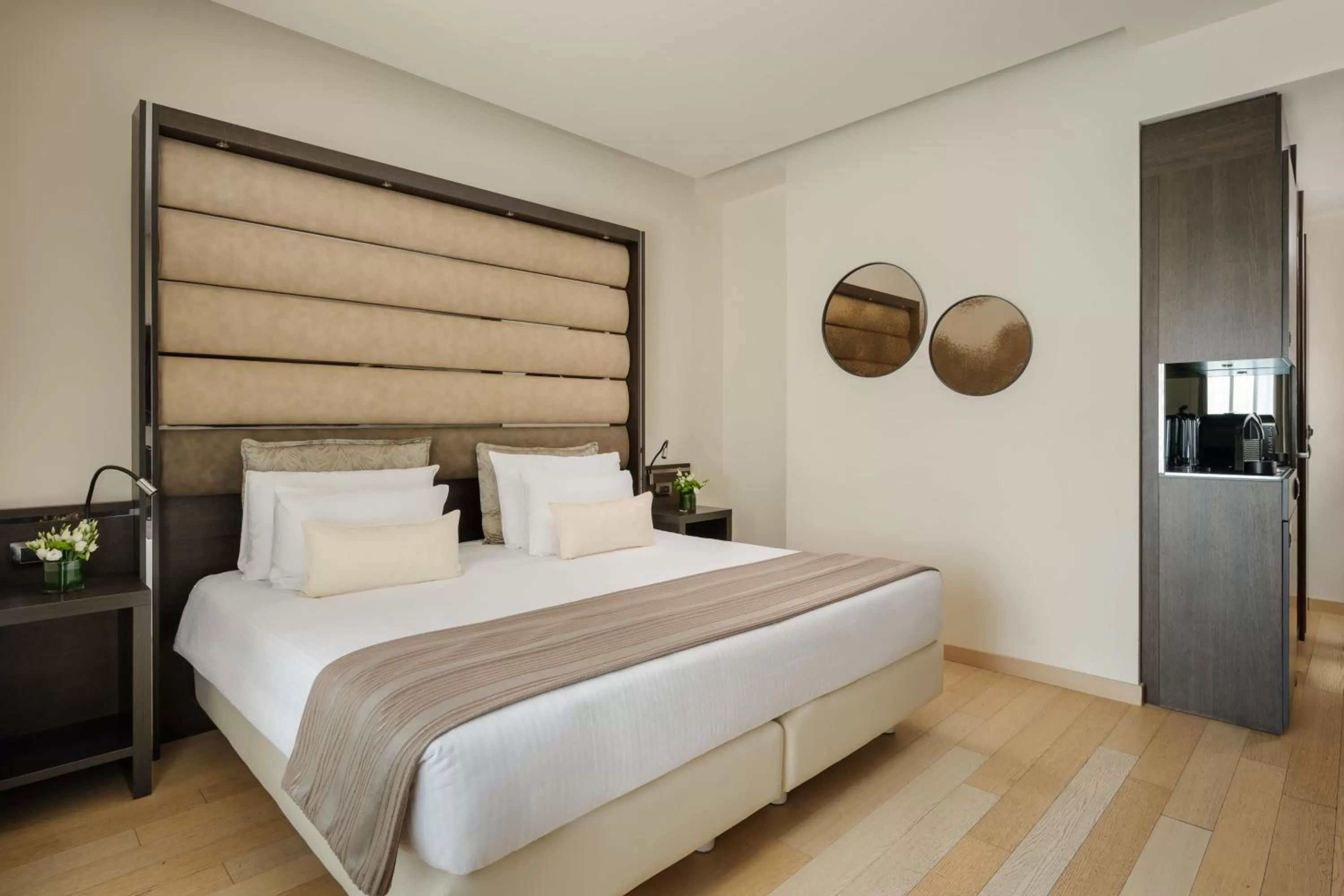 View (from property/room), Bed in Hotel The Square Milano Duomo - Preferred Hotels & Resorts