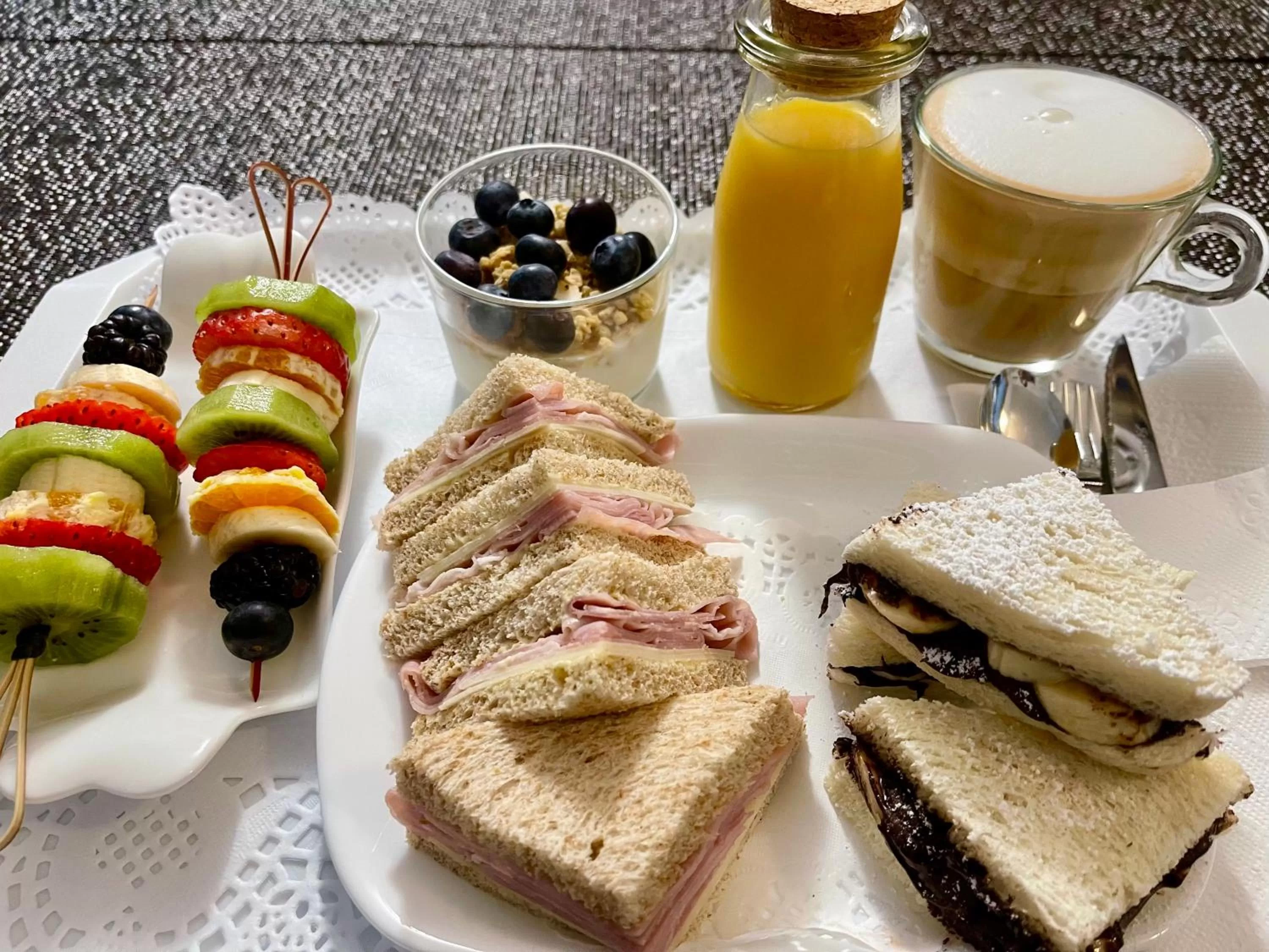 Food and drinks in B&B Mare Monti Miniere