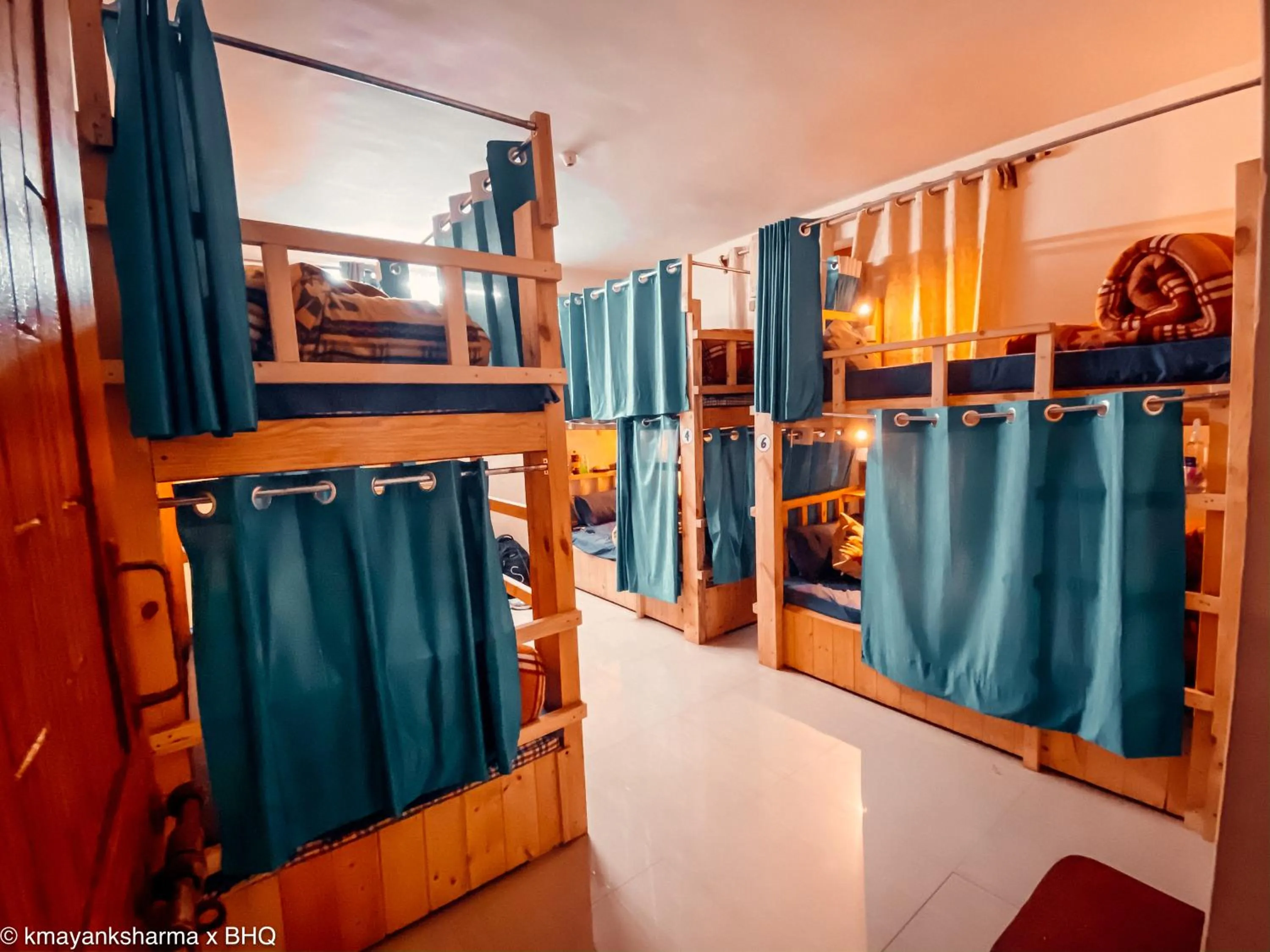 bunk bed in Backpackers Headquarter Manali