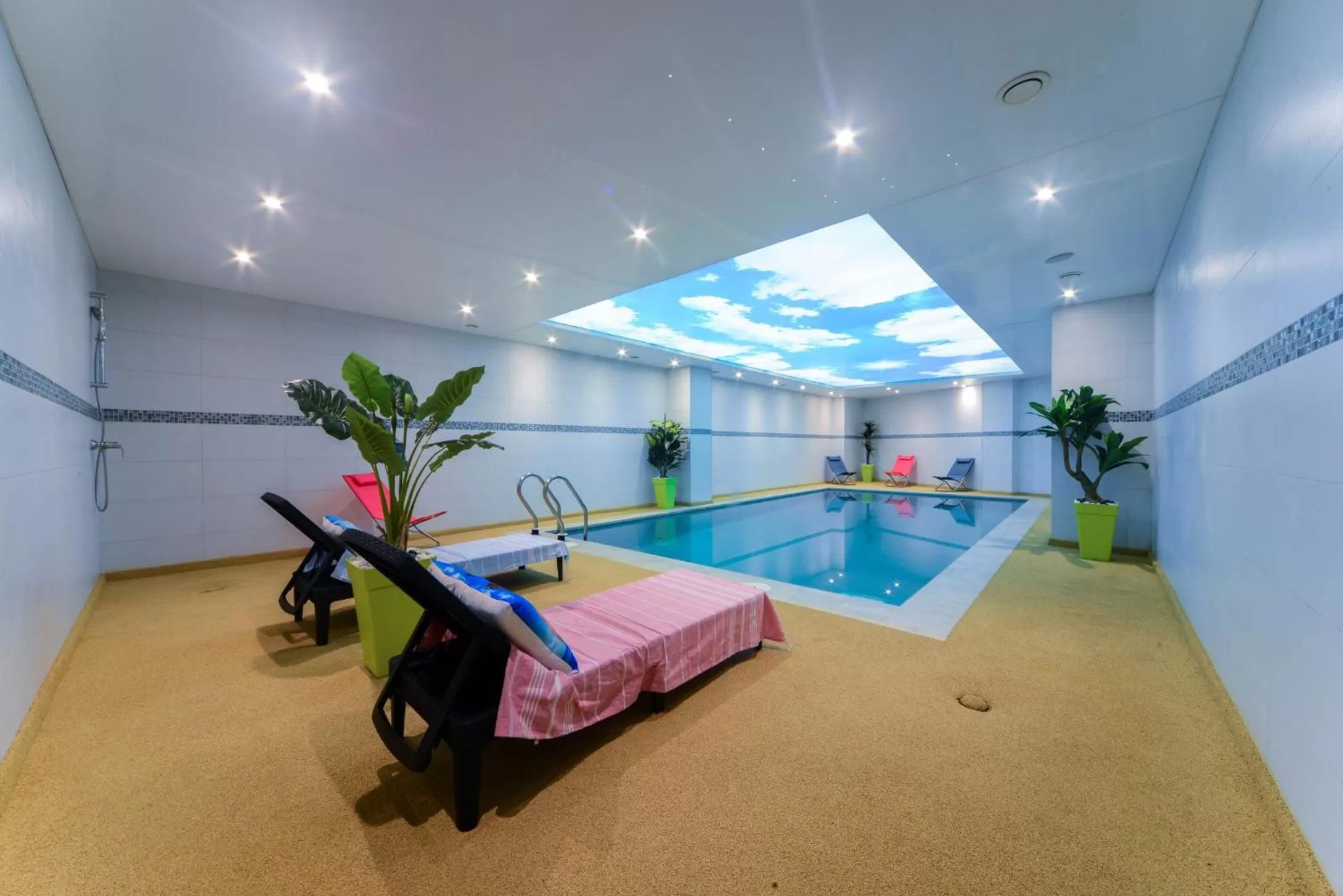 Swimming pool in Golden Star Casablanca