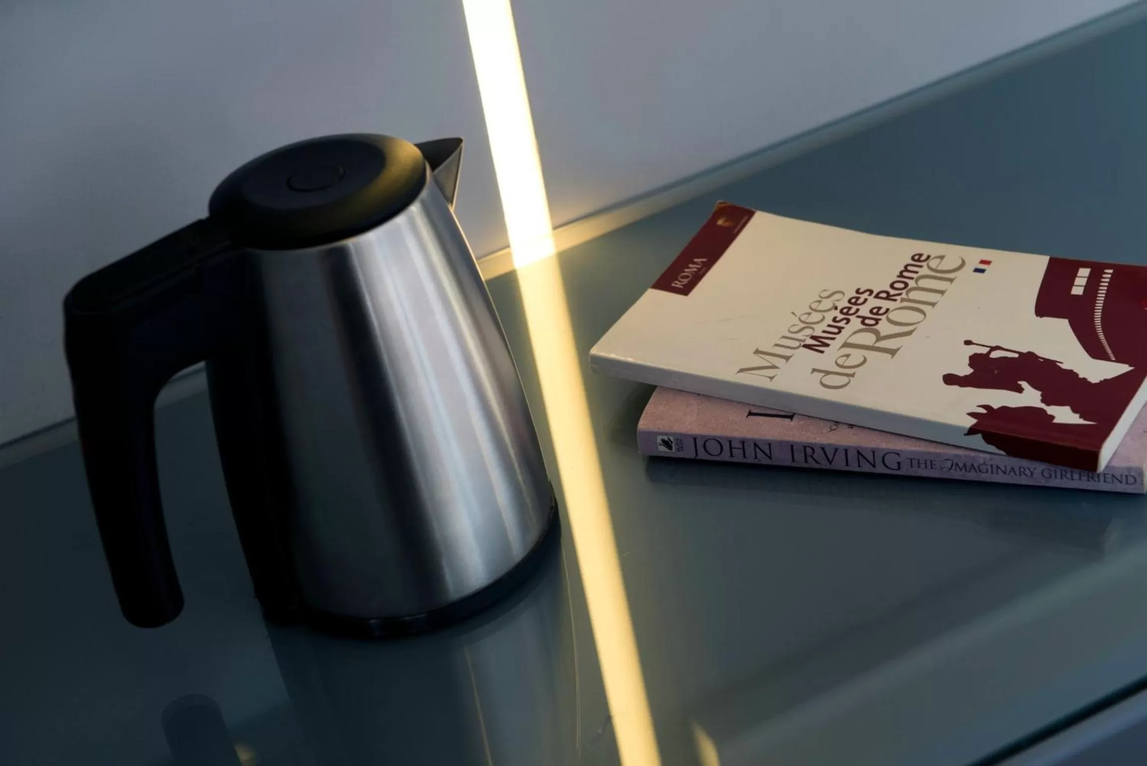 Coffee/tea facilities in Relais Forus Inn