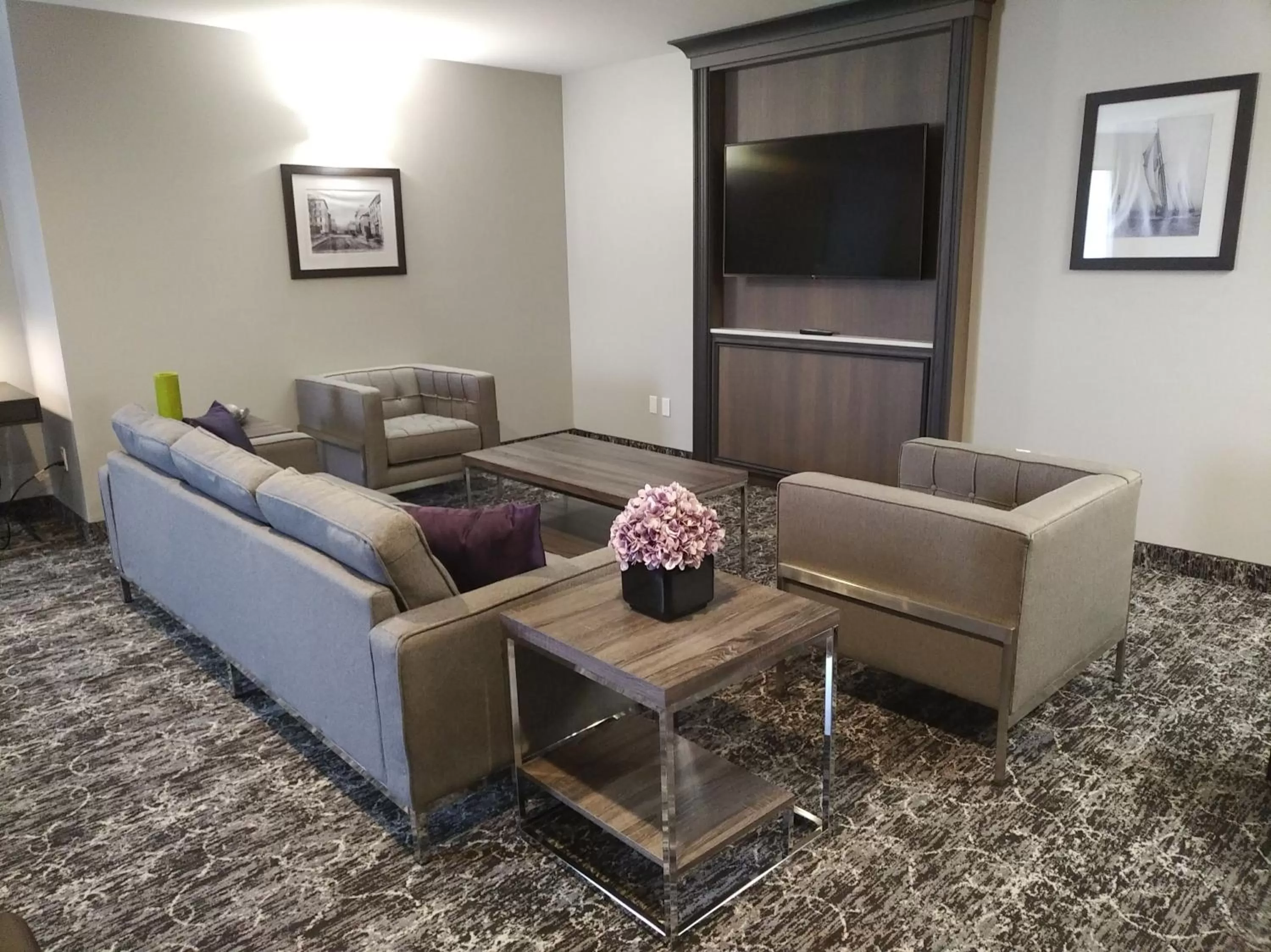 Photo of the whole room in Chateau Bedford Trademark Collection by Wyndham