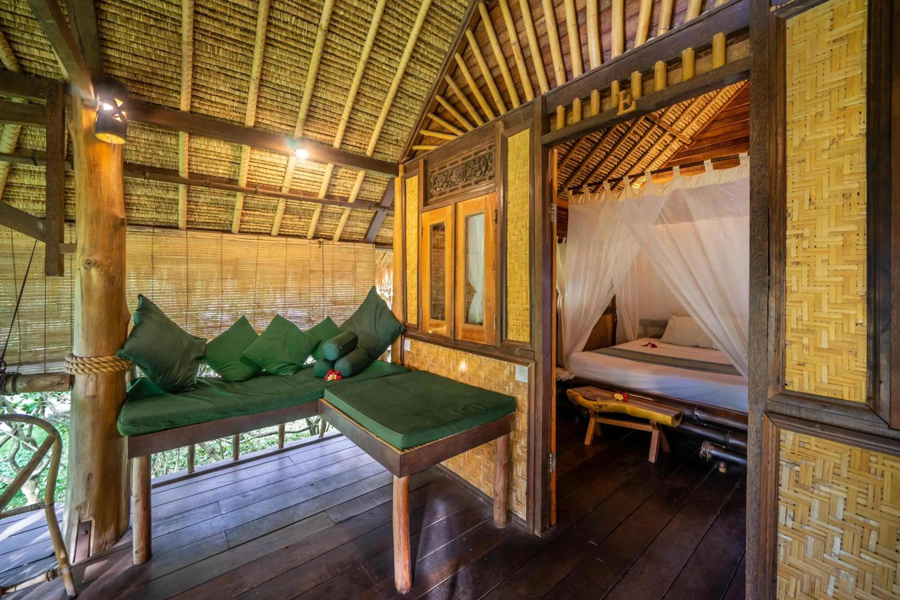 Flower Bud Bungalow Balangan