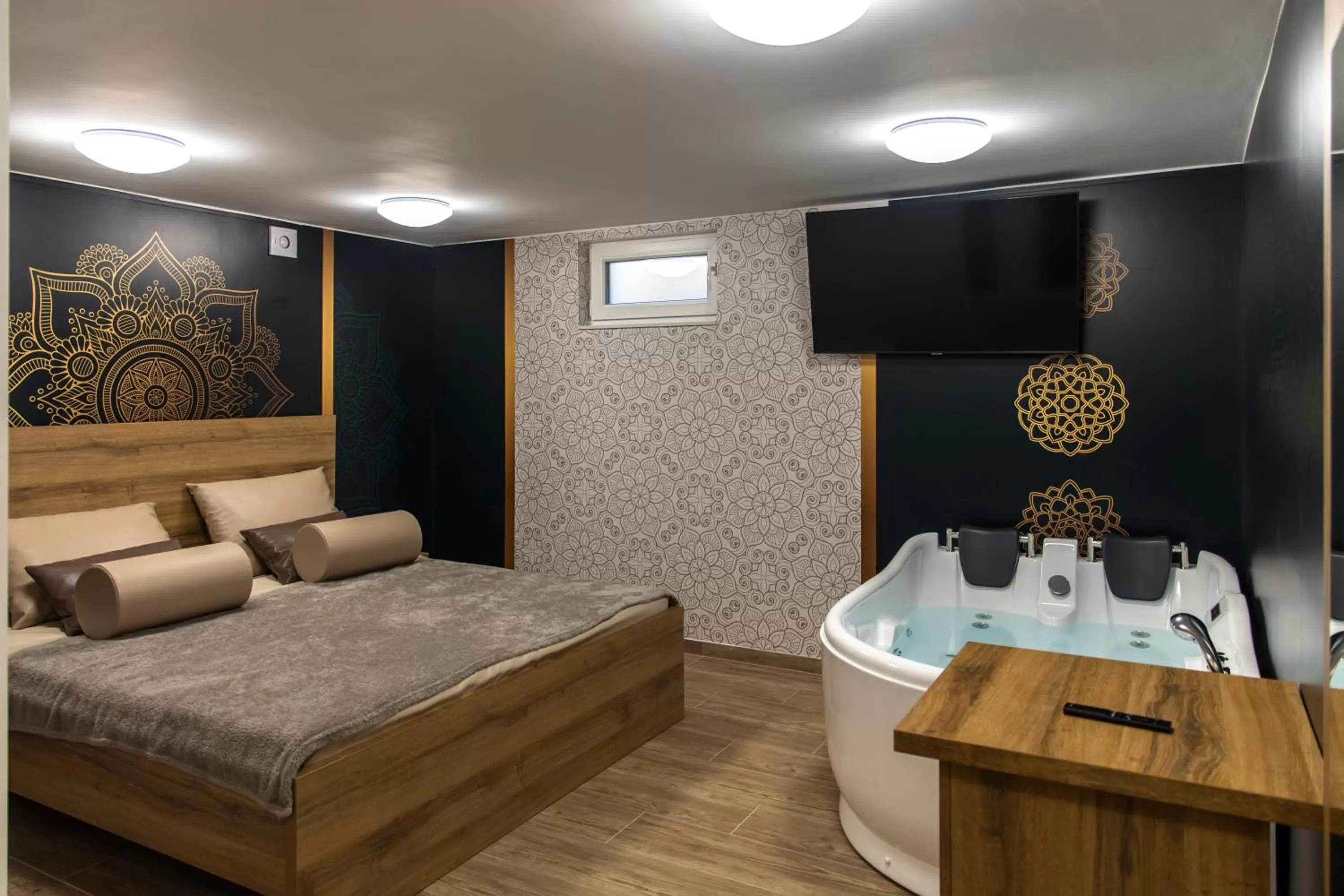 Property building, Bed in Vila Marin Miler