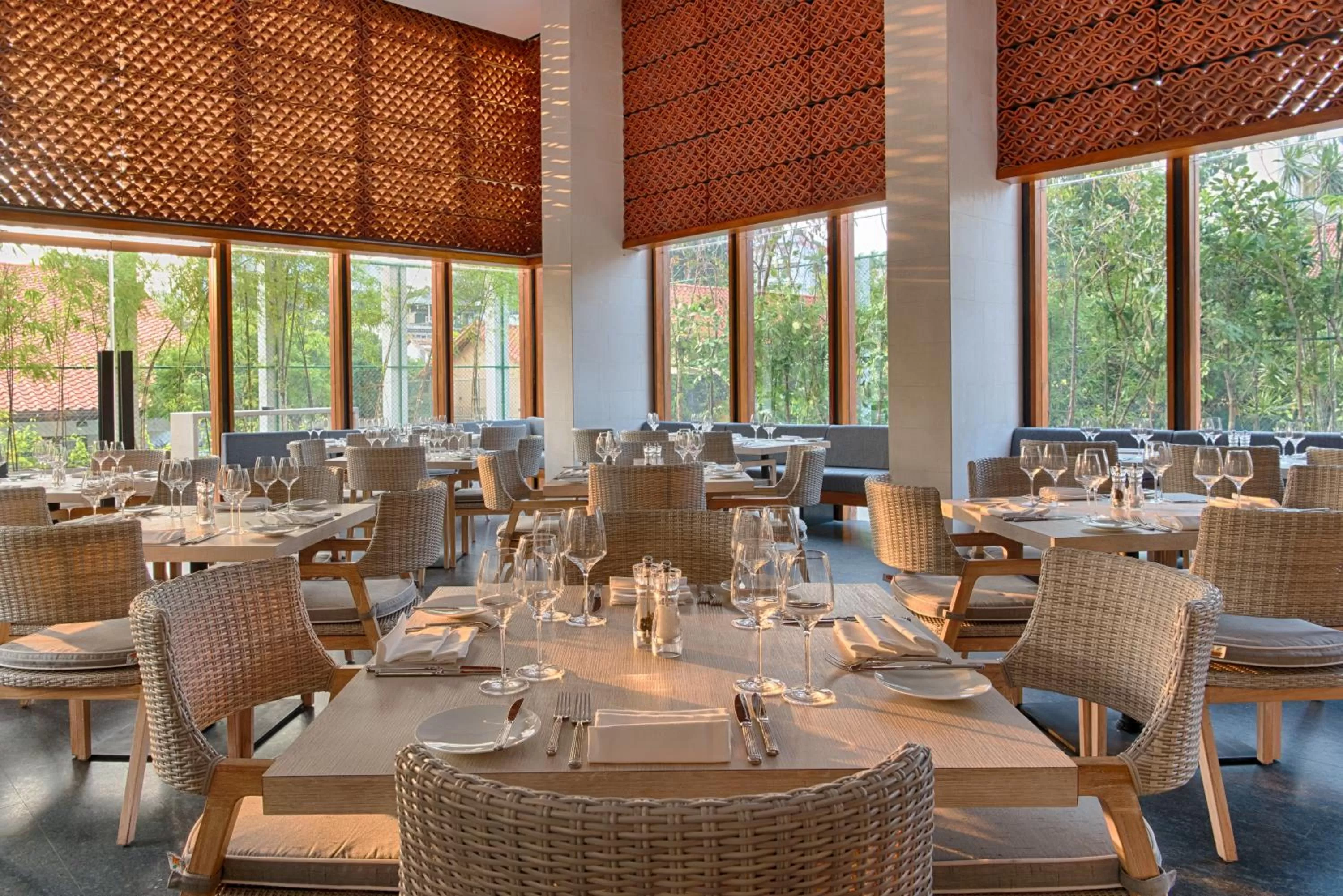 Restaurant/places to eat in Jetwing Colombo Seven