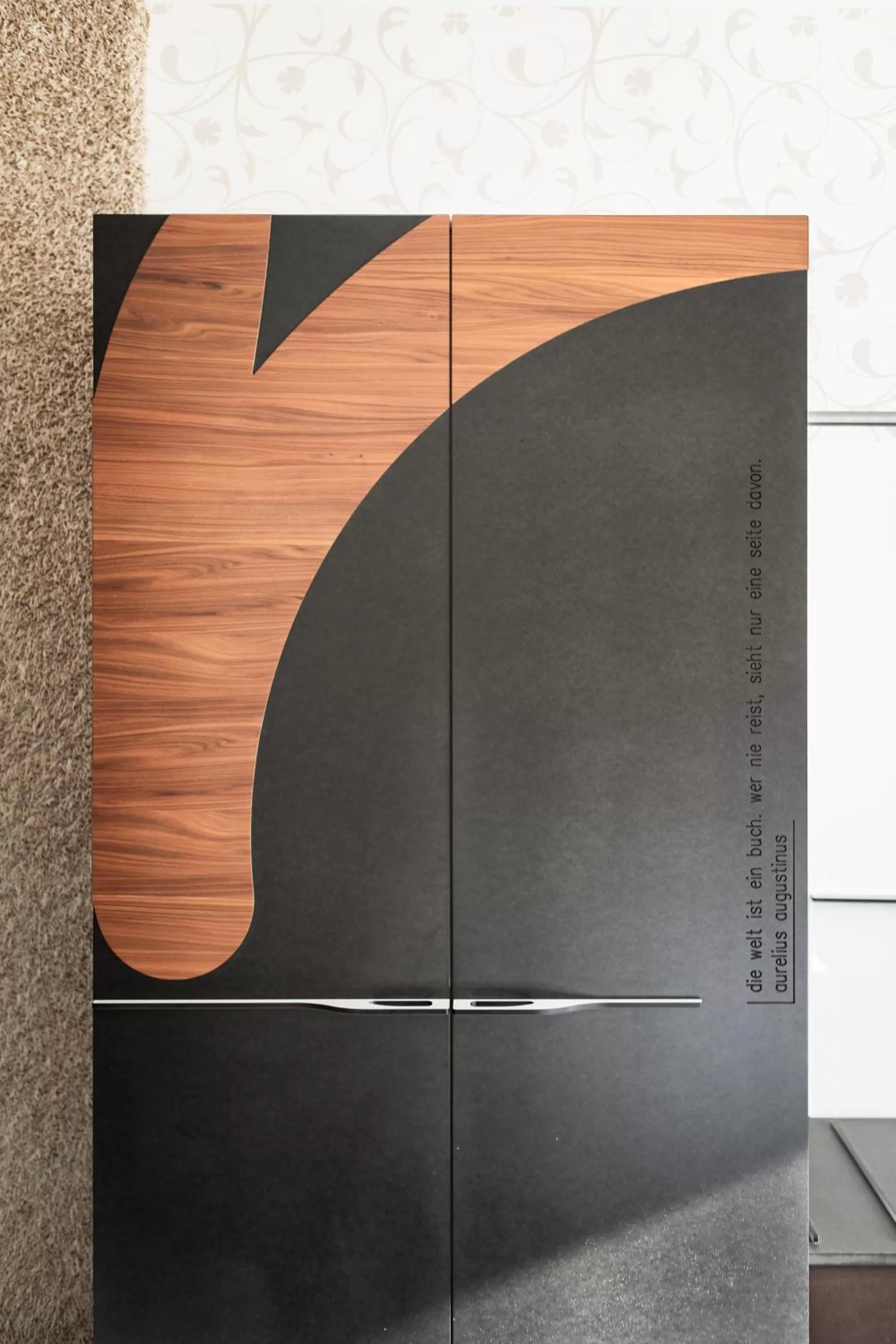 Living room in H+ Hotel Ried