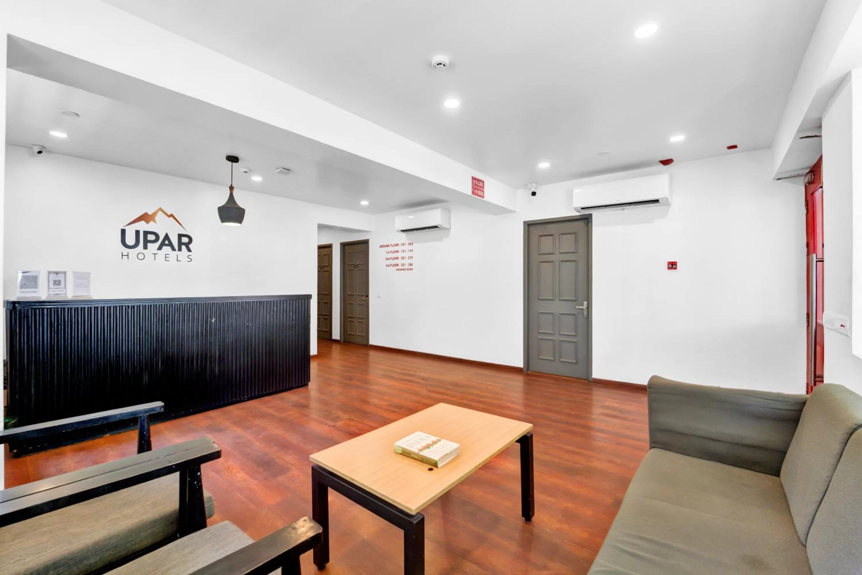Lobby or reception in UPAR Hotels Thoraipakkam, OMR