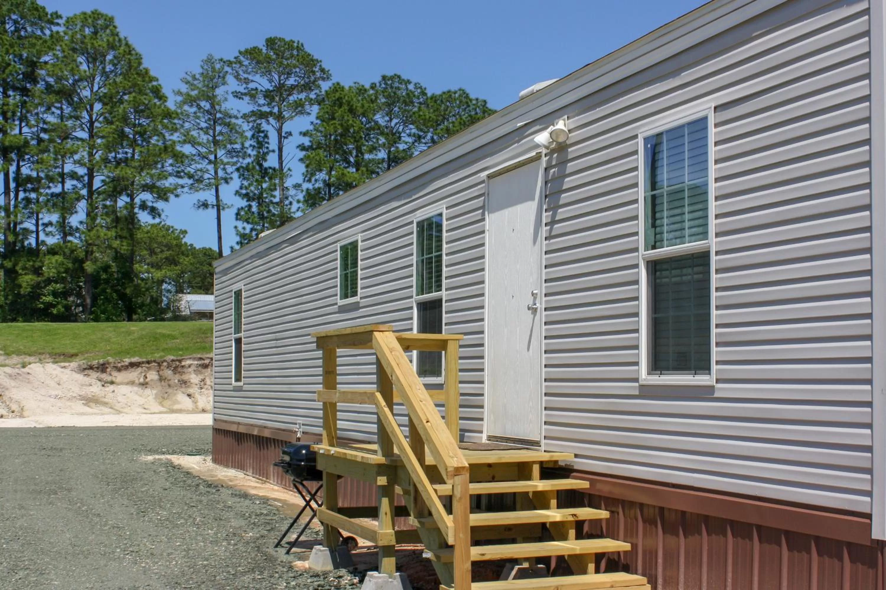 Facade/entrance in Rayburn Inn