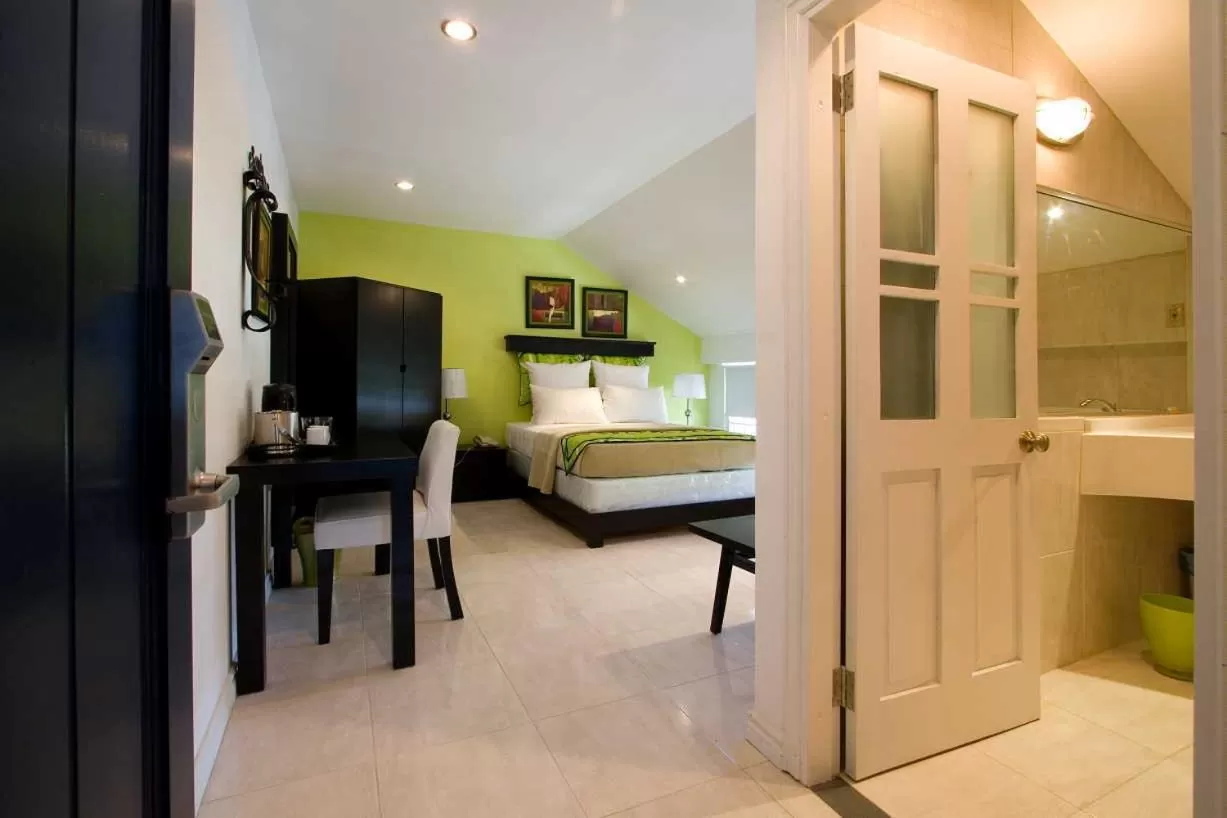 Photo of the whole room, Bed in Hotel Normandie Limited