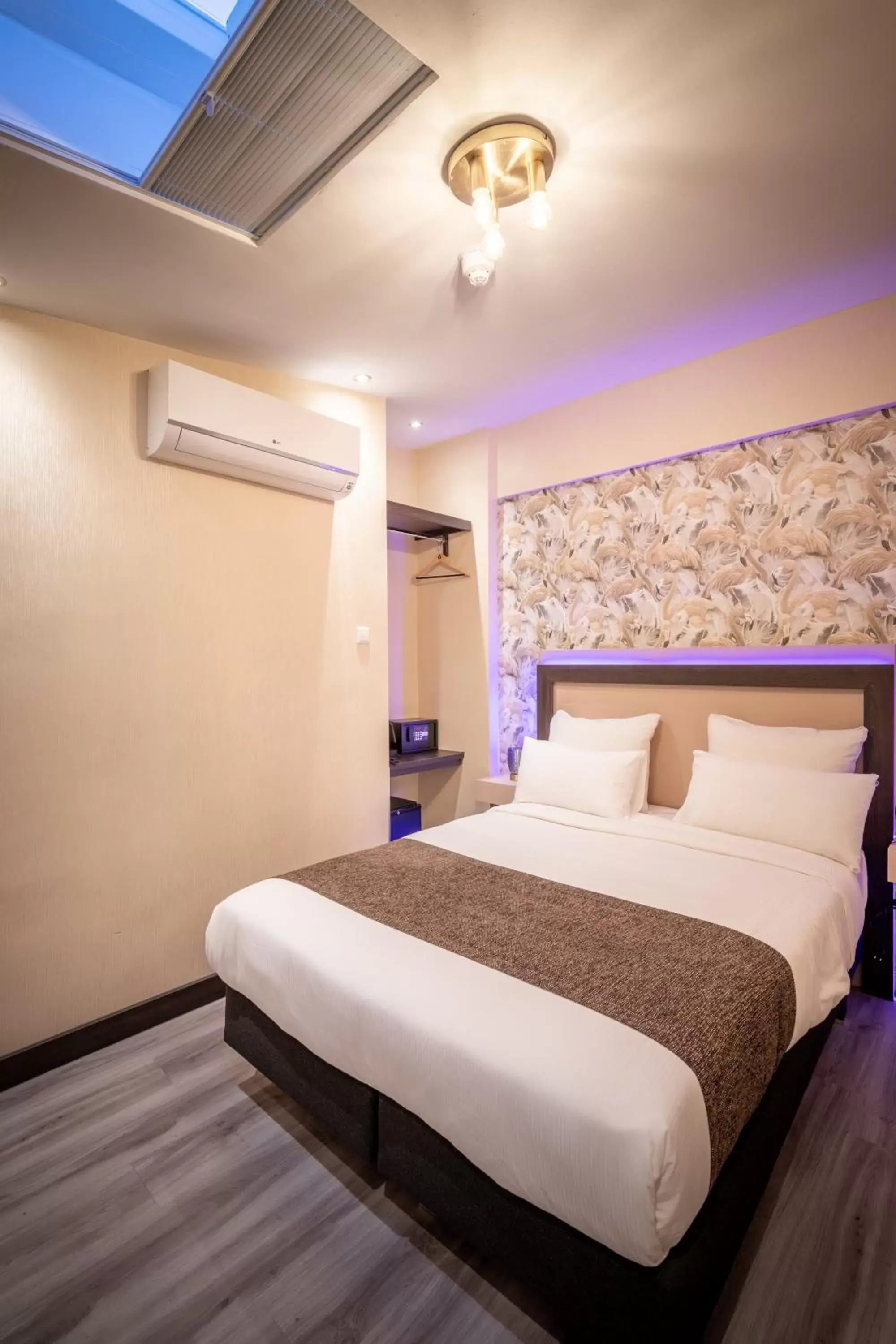 Deluxe Single Room - single occupancy in Hotel Oscar Deluxe Single Room - single occupancy in Hotel Oscar
