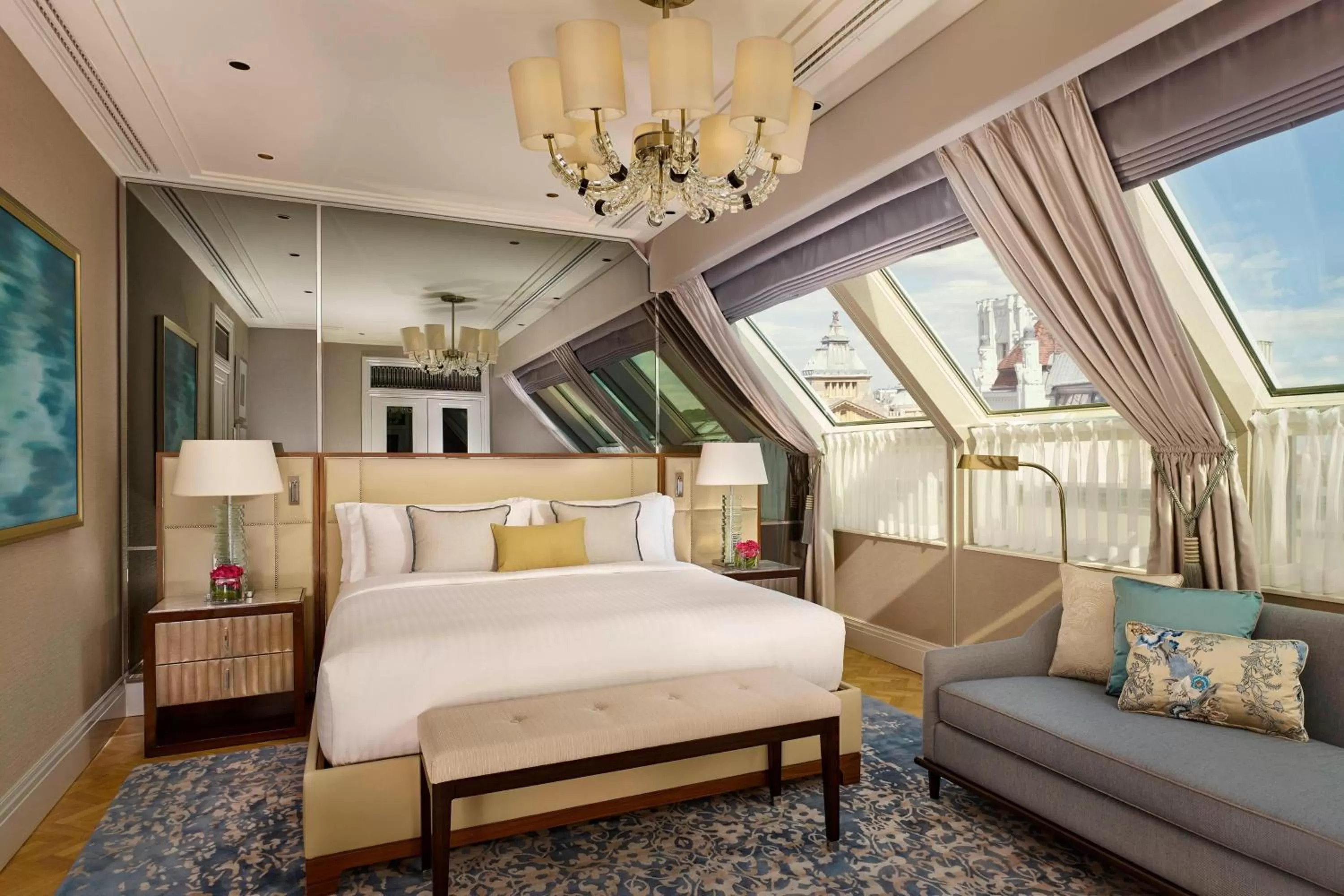 Bedroom, Bed in Al Habtoor Palace Budapest, Preferred Hotels & Resorts