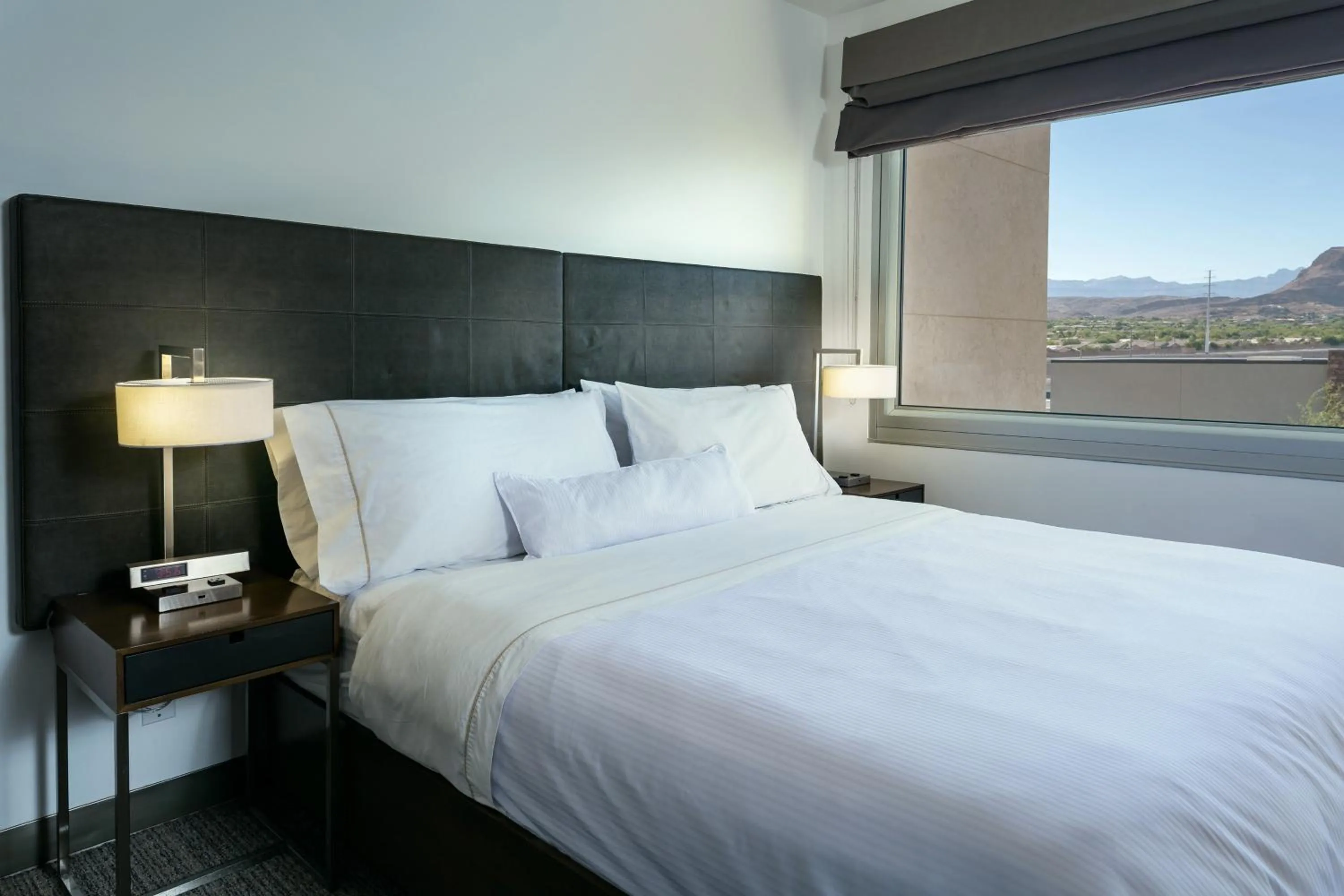 Bedroom in Element Las Vegas Summerlin