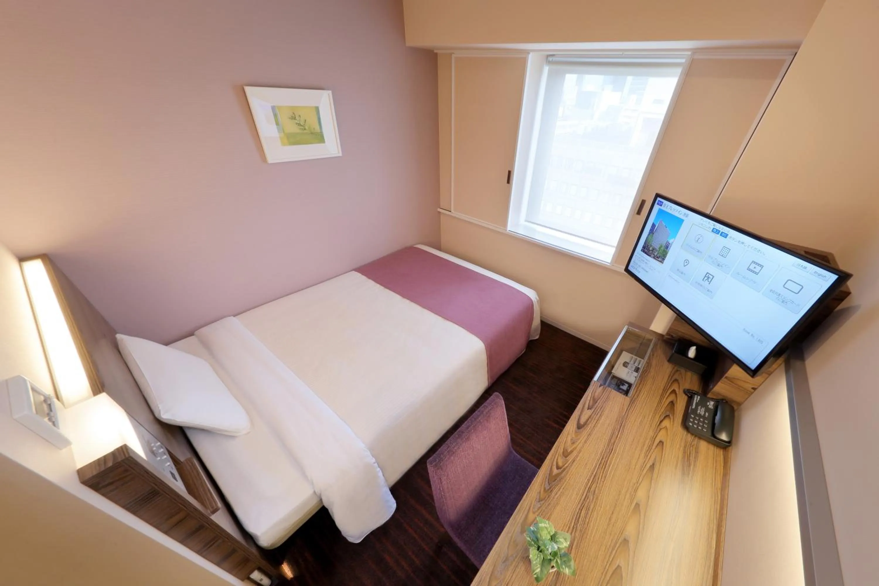 Photo of the whole room, Bed in Keio Presso Inn Ikebukuro