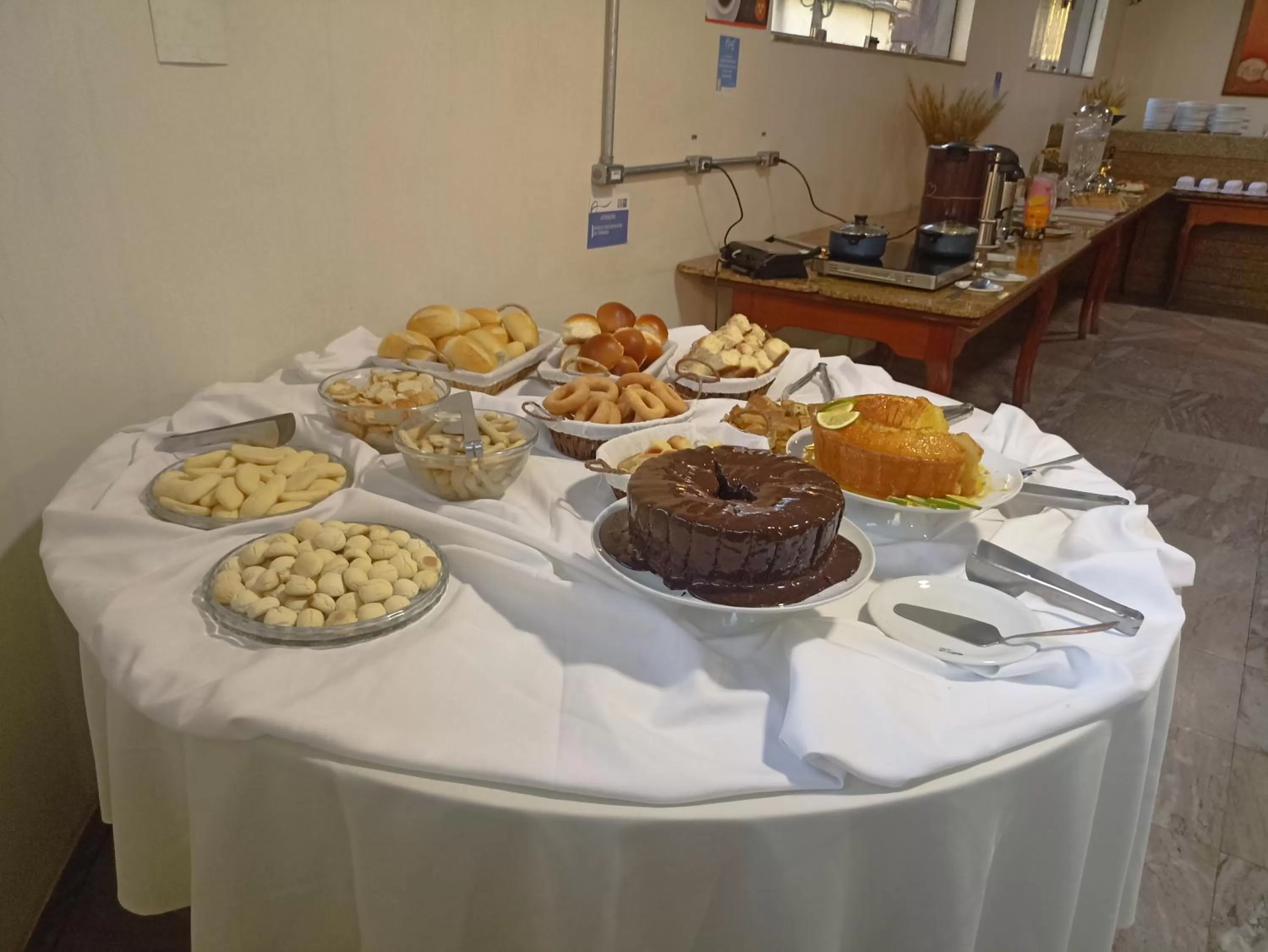 Food in Hotel Oscar Econômico