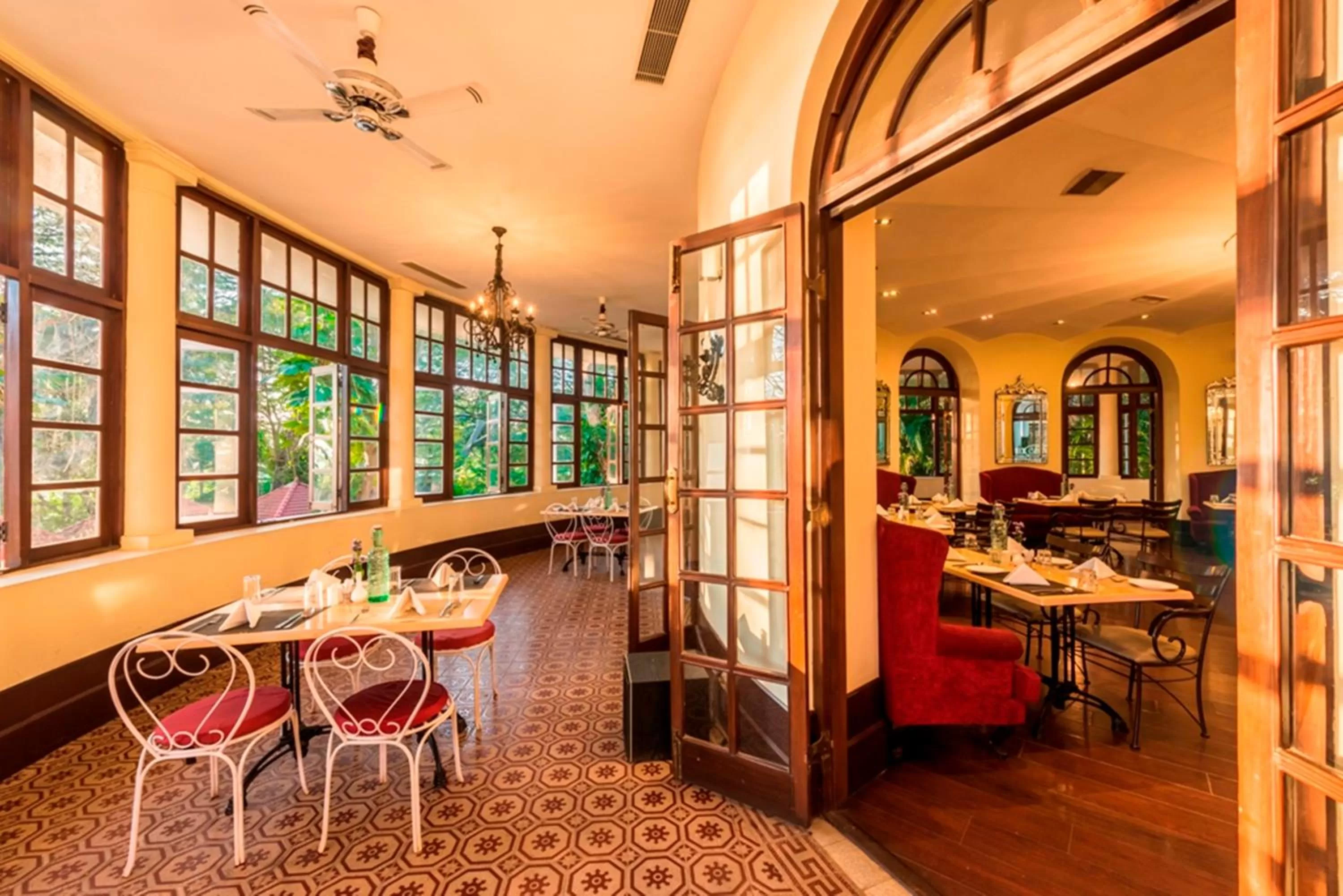 Restaurant/places to eat in Royal Orchid Brindavan Garden Mysore