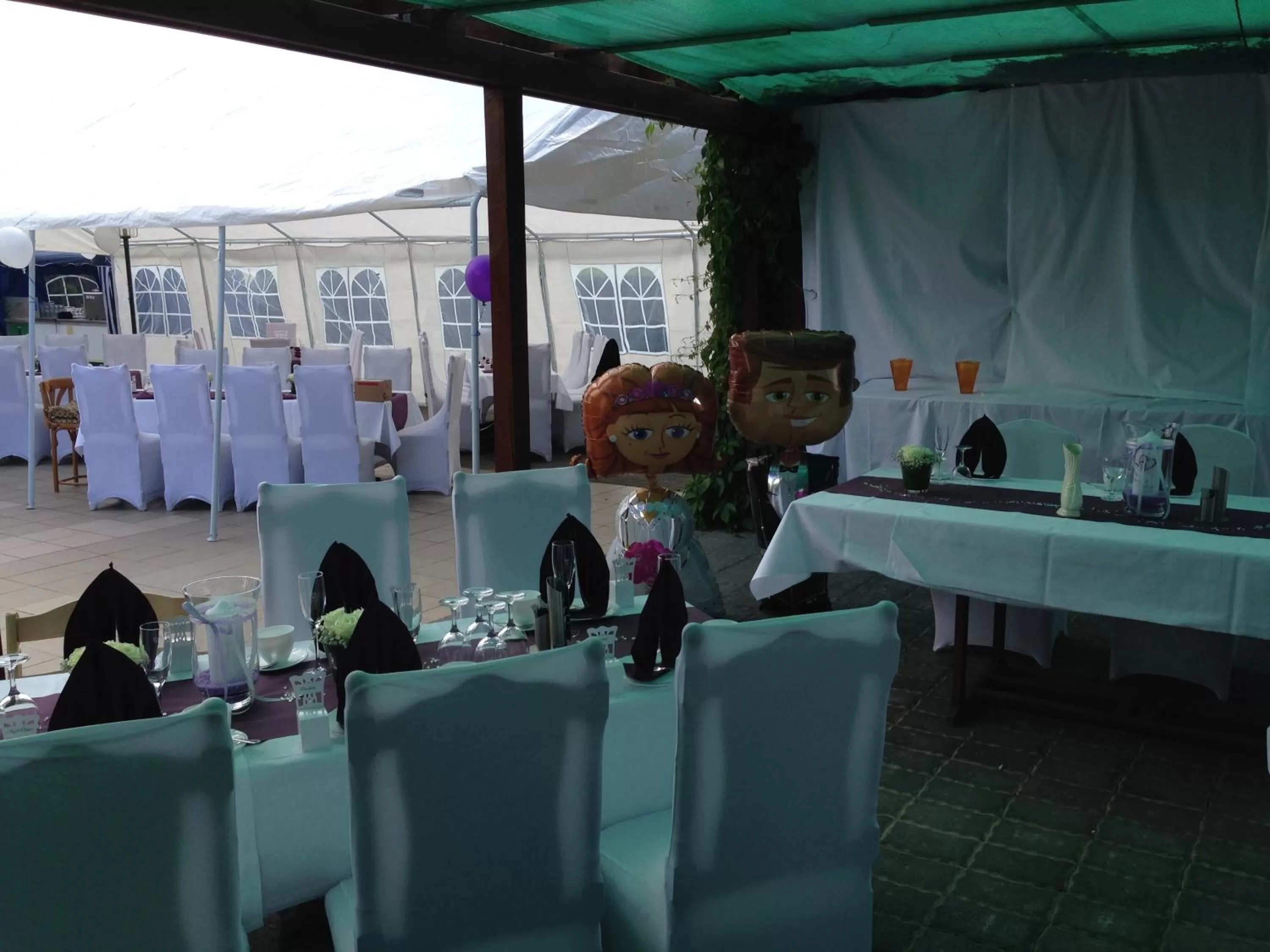 Restaurant/places to eat in Hotel Gasthof Goldener Hahn