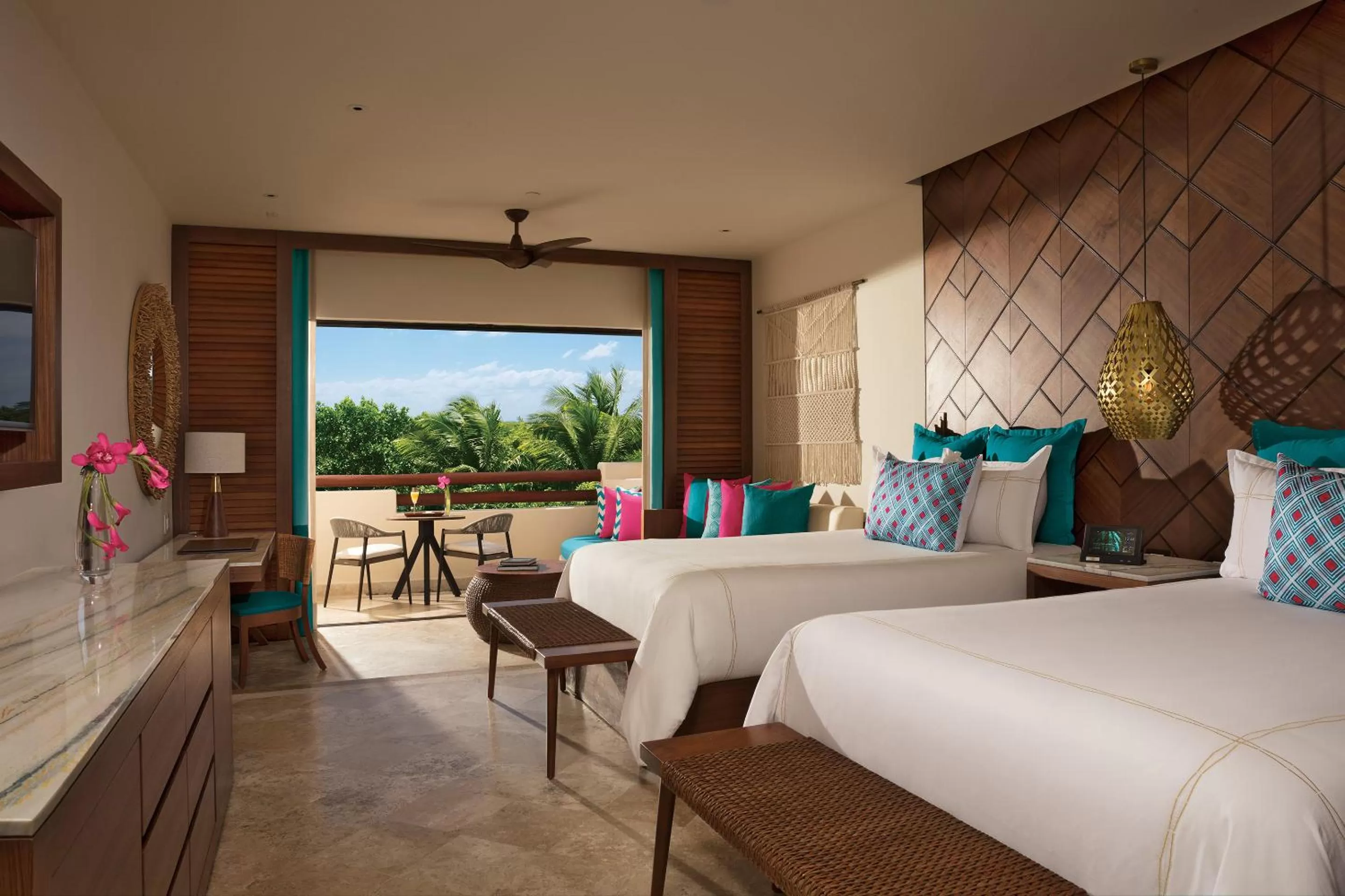 Bed in Secrets Maroma Beach Riviera Cancun - Adults only