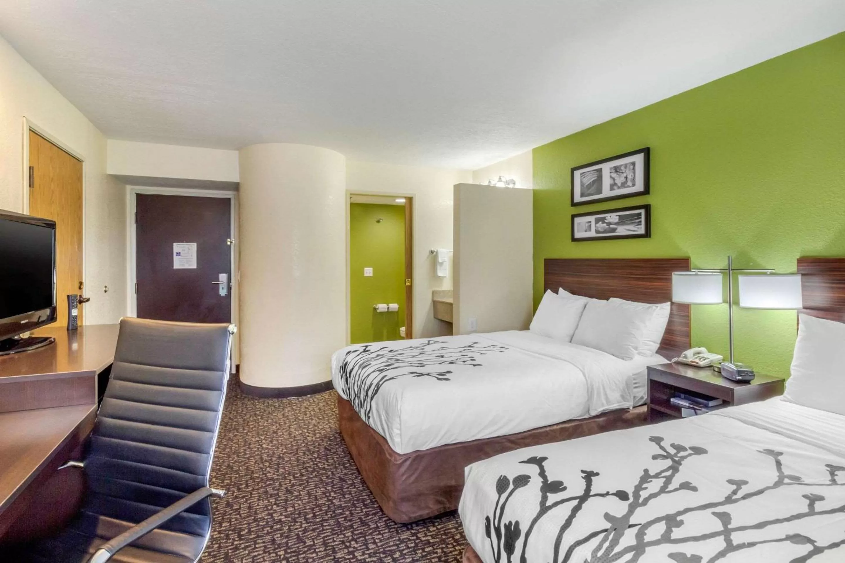 Photo of the whole room, Bed in Sleep Inn Ogden near Event Center