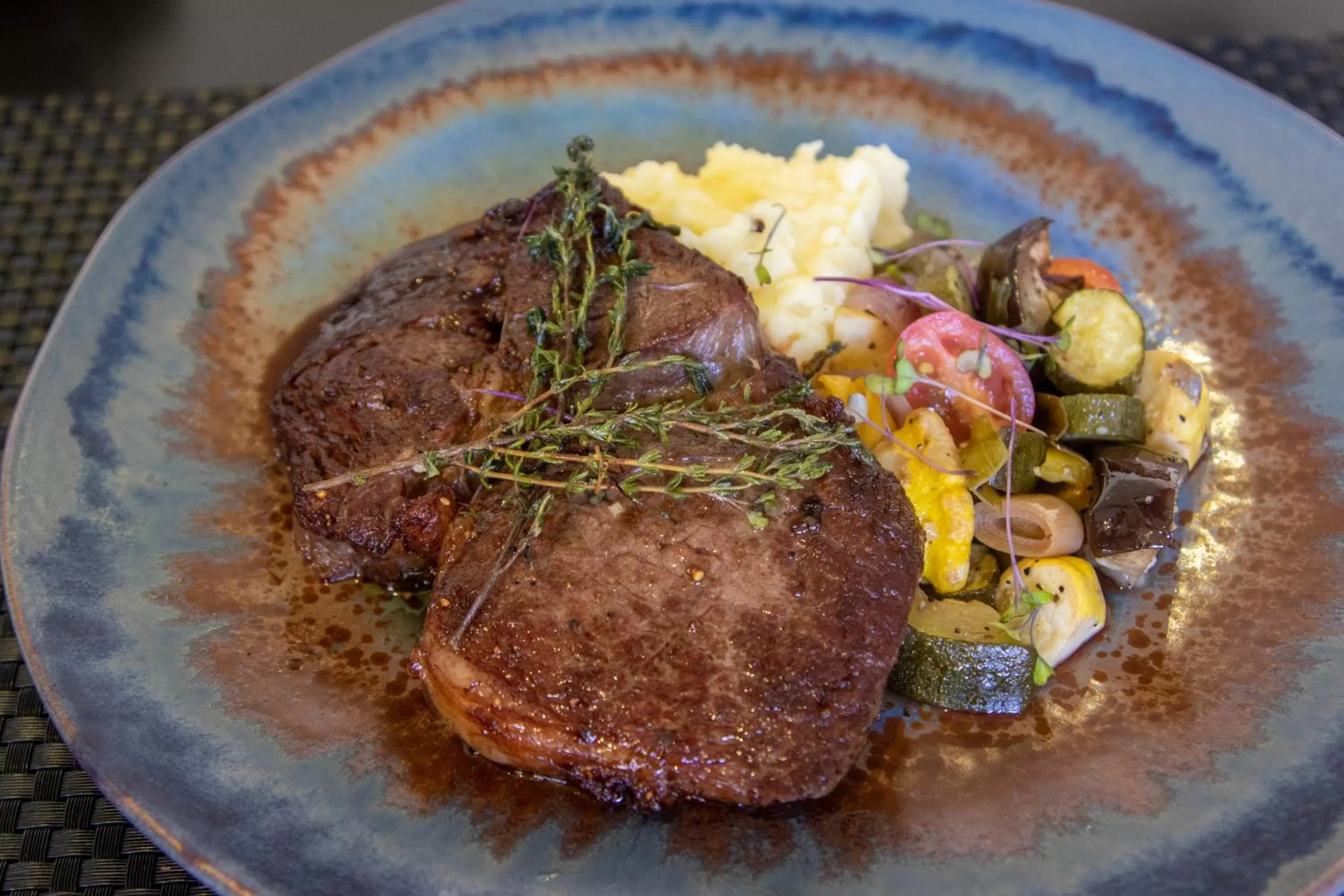 Restaurant/places to eat in MyPond Stenden Hotel