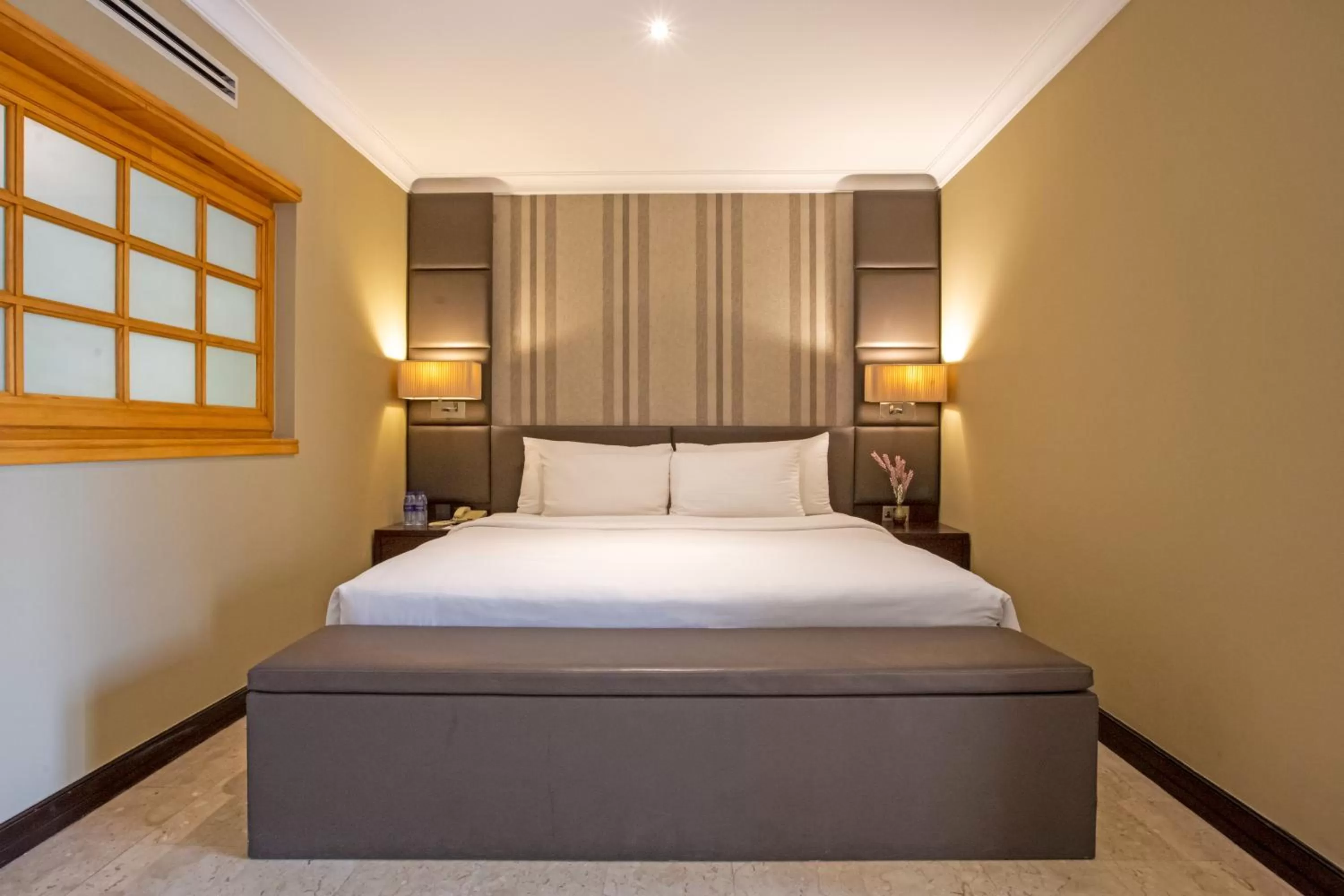 Executive Suite in Dubai Marine Beach Resort & Spa