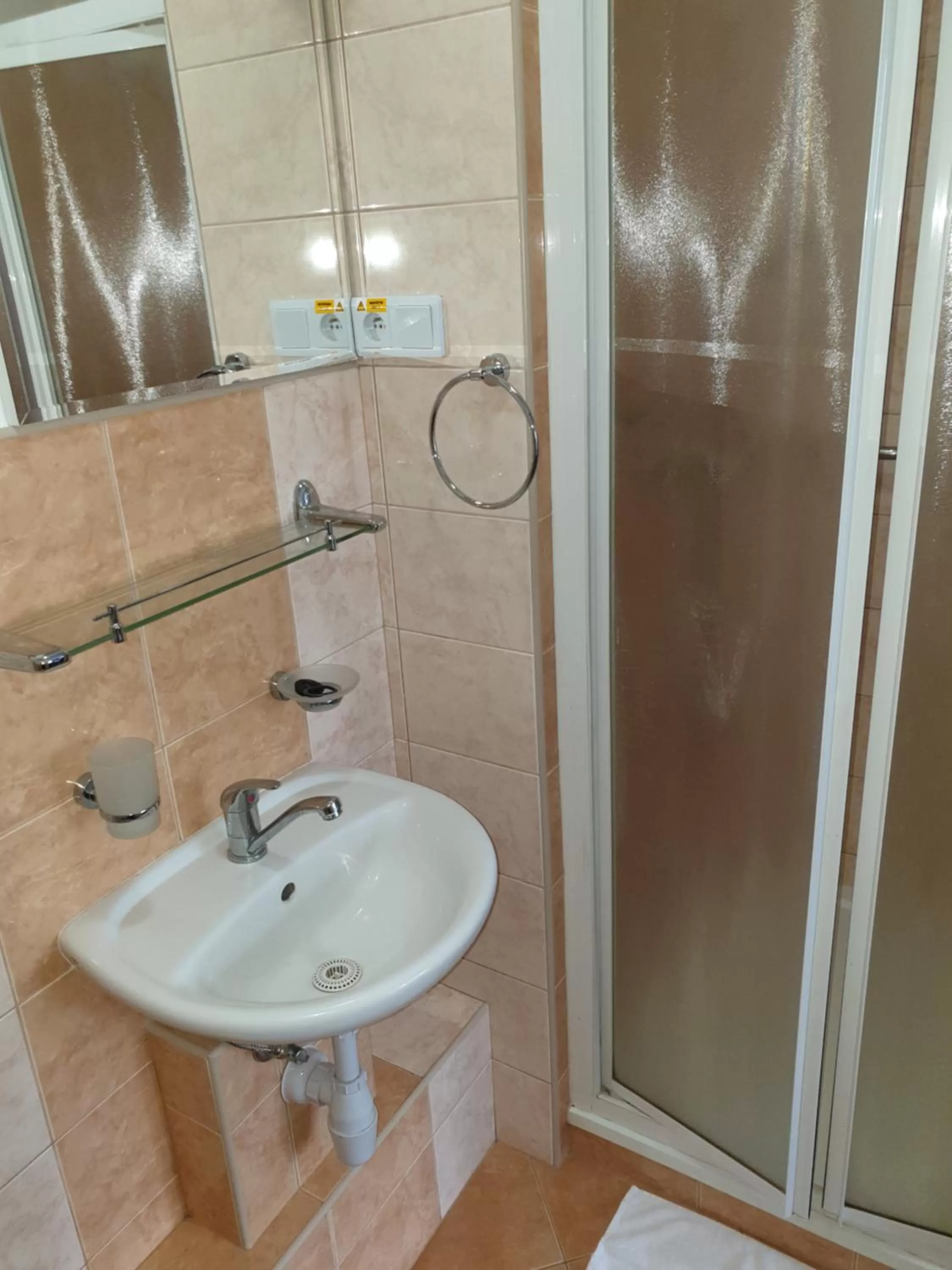 Shower in ABC Hotel Nitra