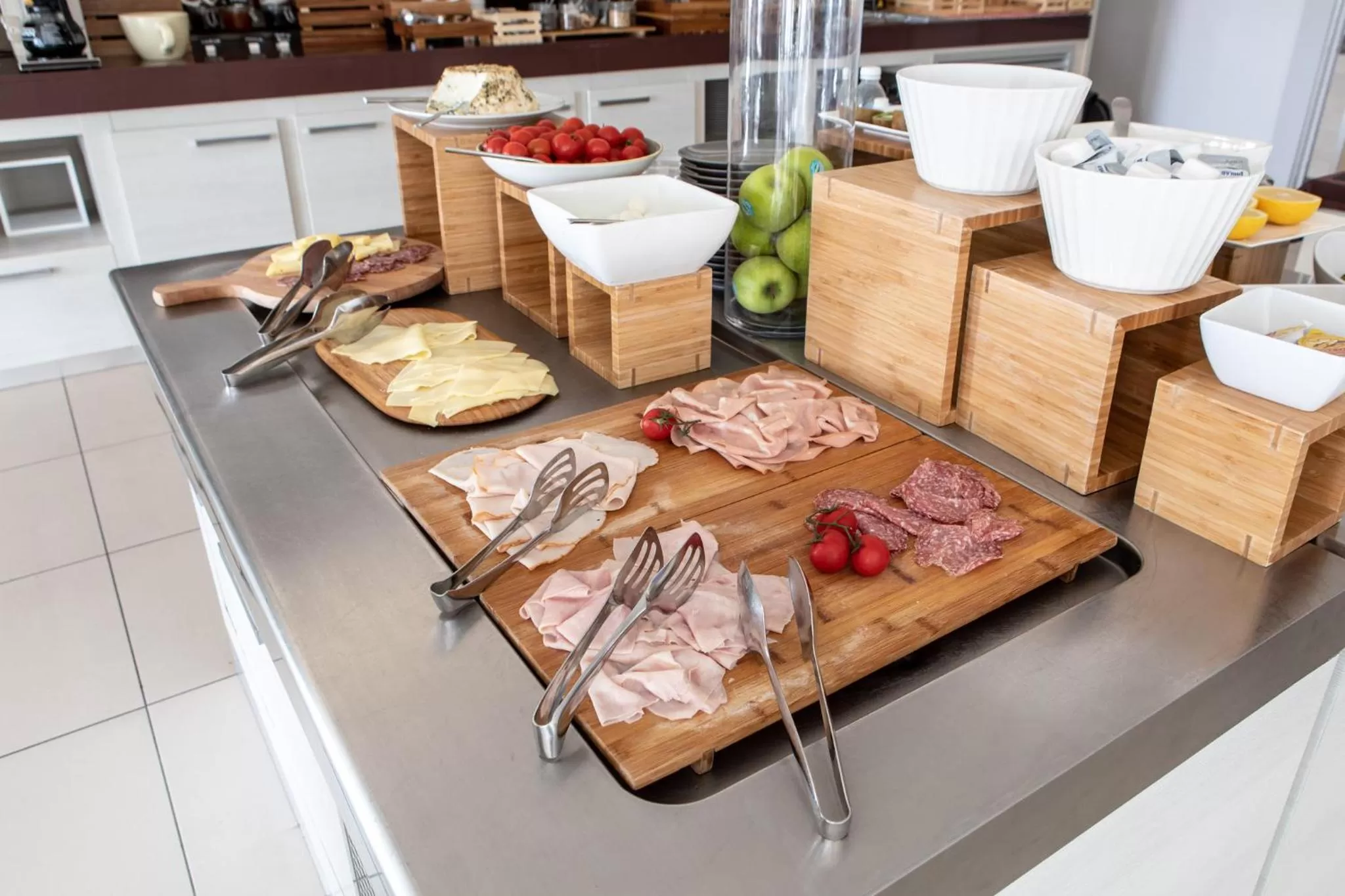 Continental breakfast in Yes Hotel Touring & SPA