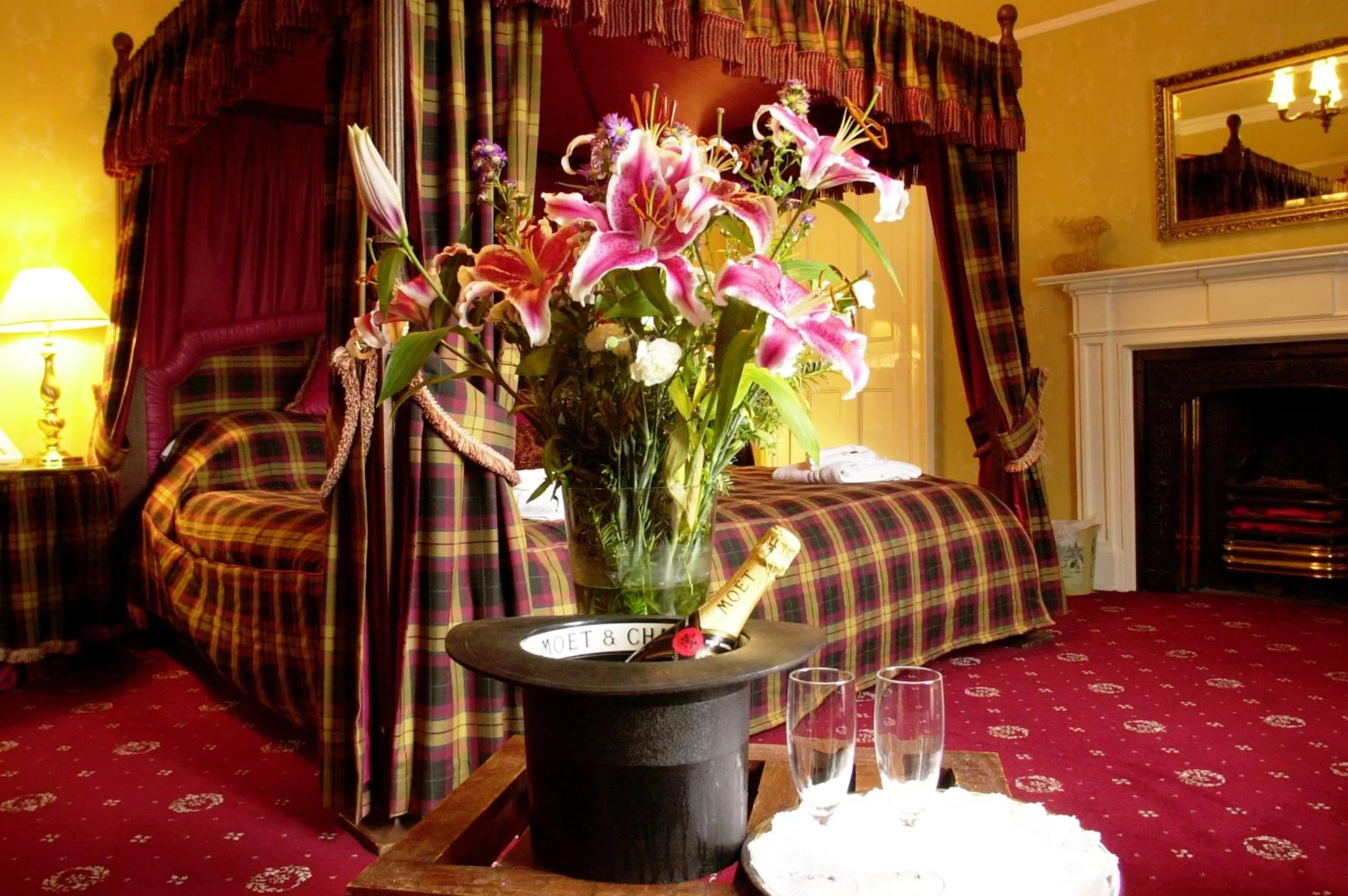 Bedroom in Atholl Arms