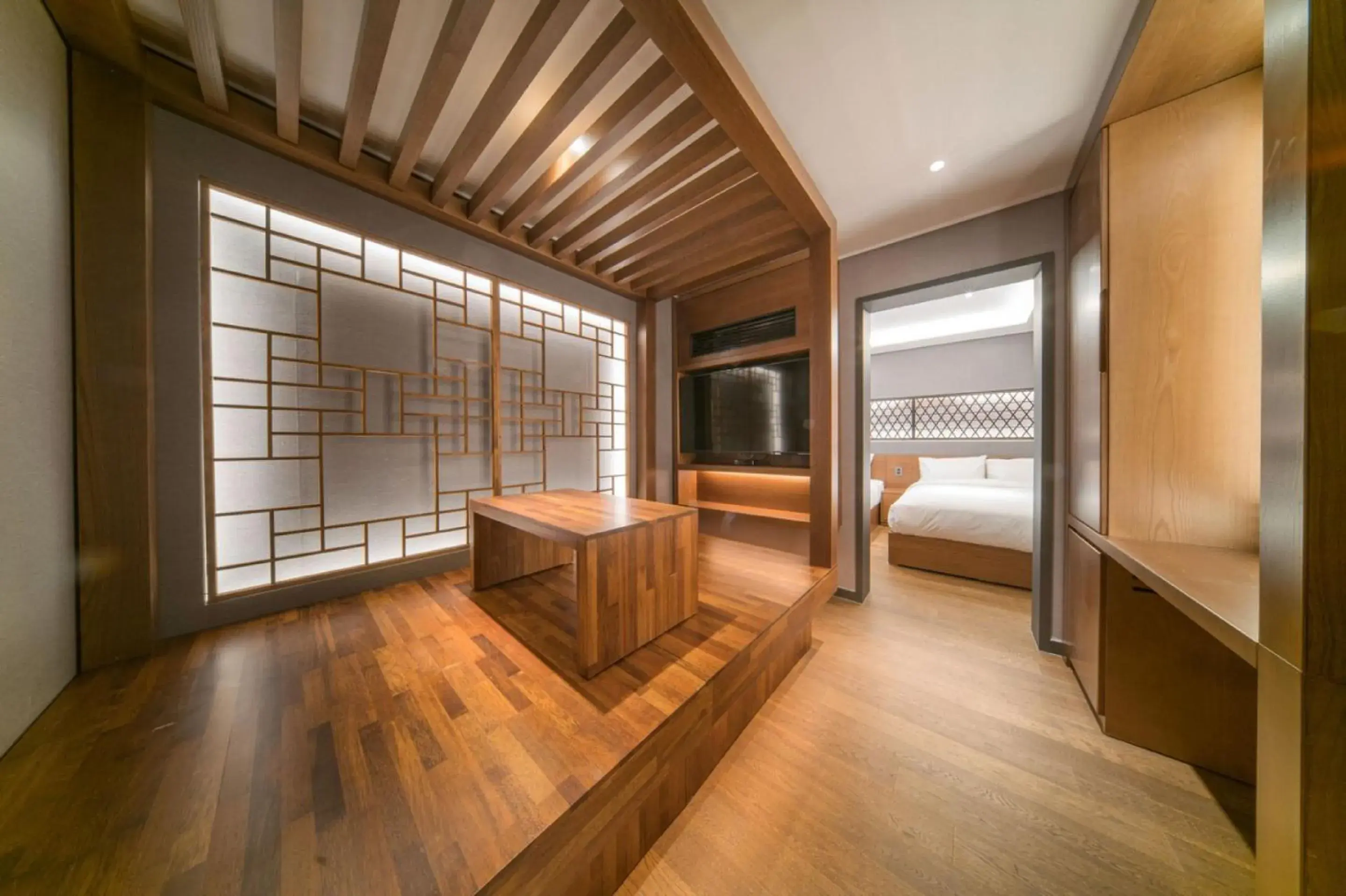 Spa Suite Twin with 2 Glasses of Champagne and Carprese for 2 in Yeon Hwa Moon Hotel Spa Suite Twin with 2 Glasses of Champagne and Carprese for 2 in Yeon Hwa Moon Hotel