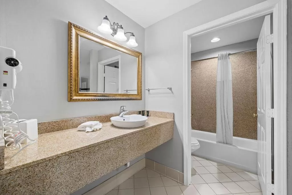 Bathroom in The 505 Collection Buckhead