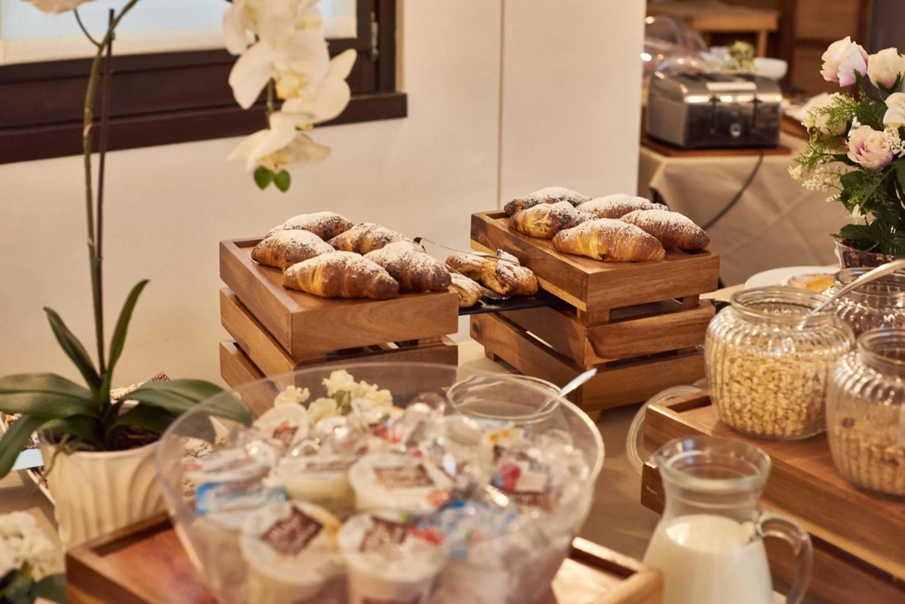 Continental breakfast in Rivalta Life Style Hotel