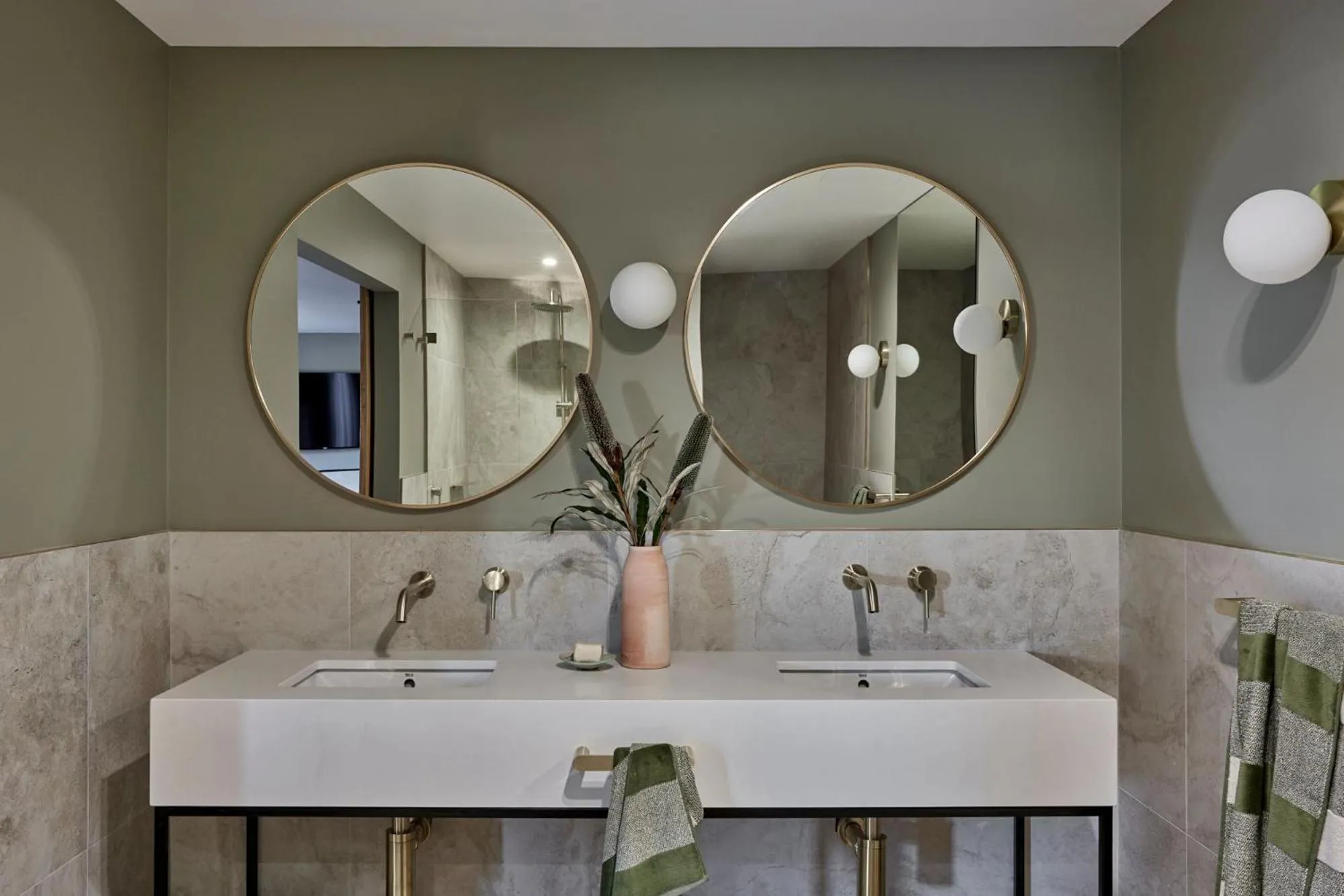 Central Caleula Motor Lodge