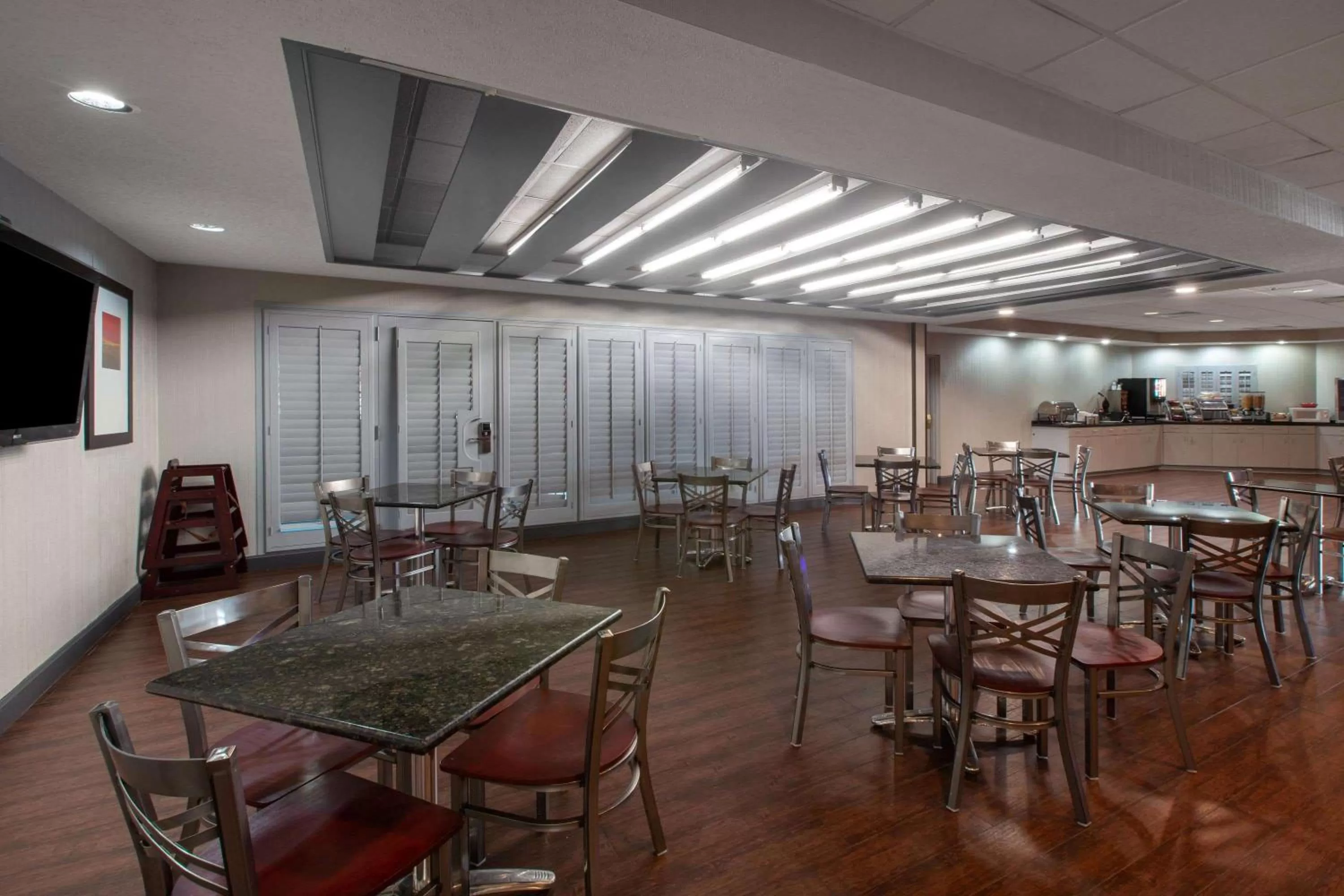 Restaurant/places to eat in Wingate by Wyndham Oklahoma City Airport