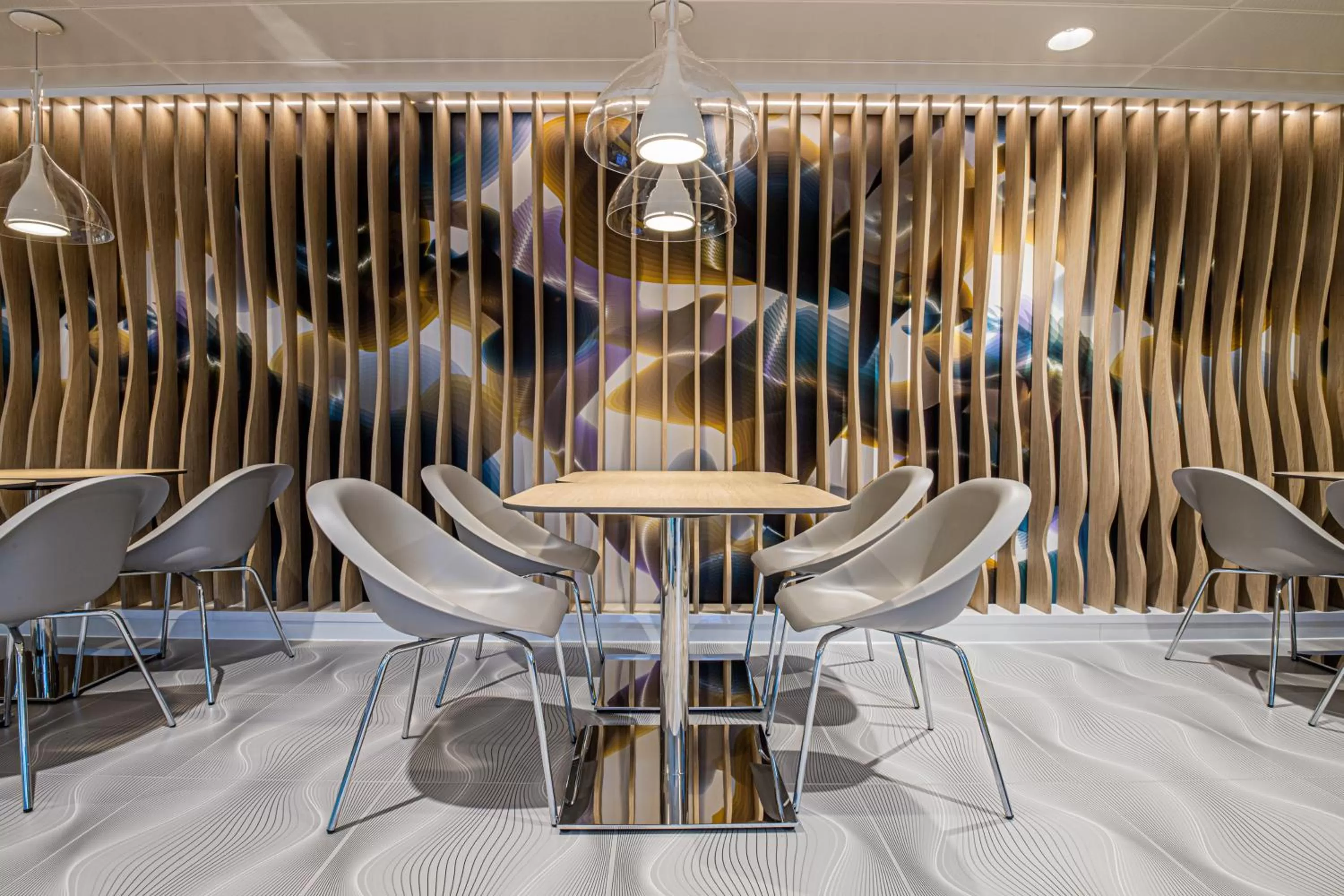 Communal lounge/ TV room in Prize by Radisson, Bern City