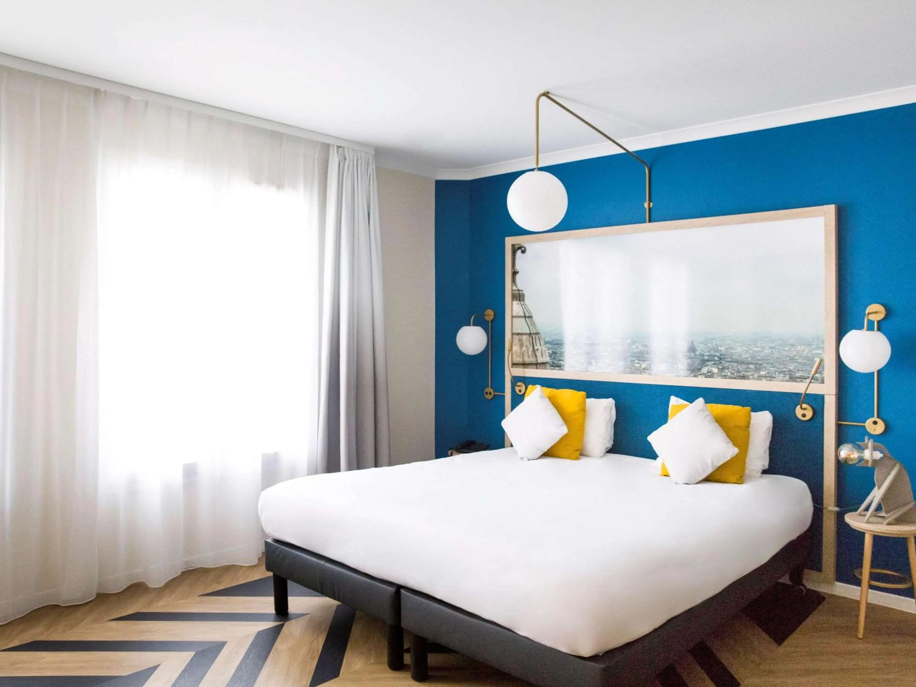 Photo of the whole room, Bed in Aparthotel Adagio Porte de Versailles