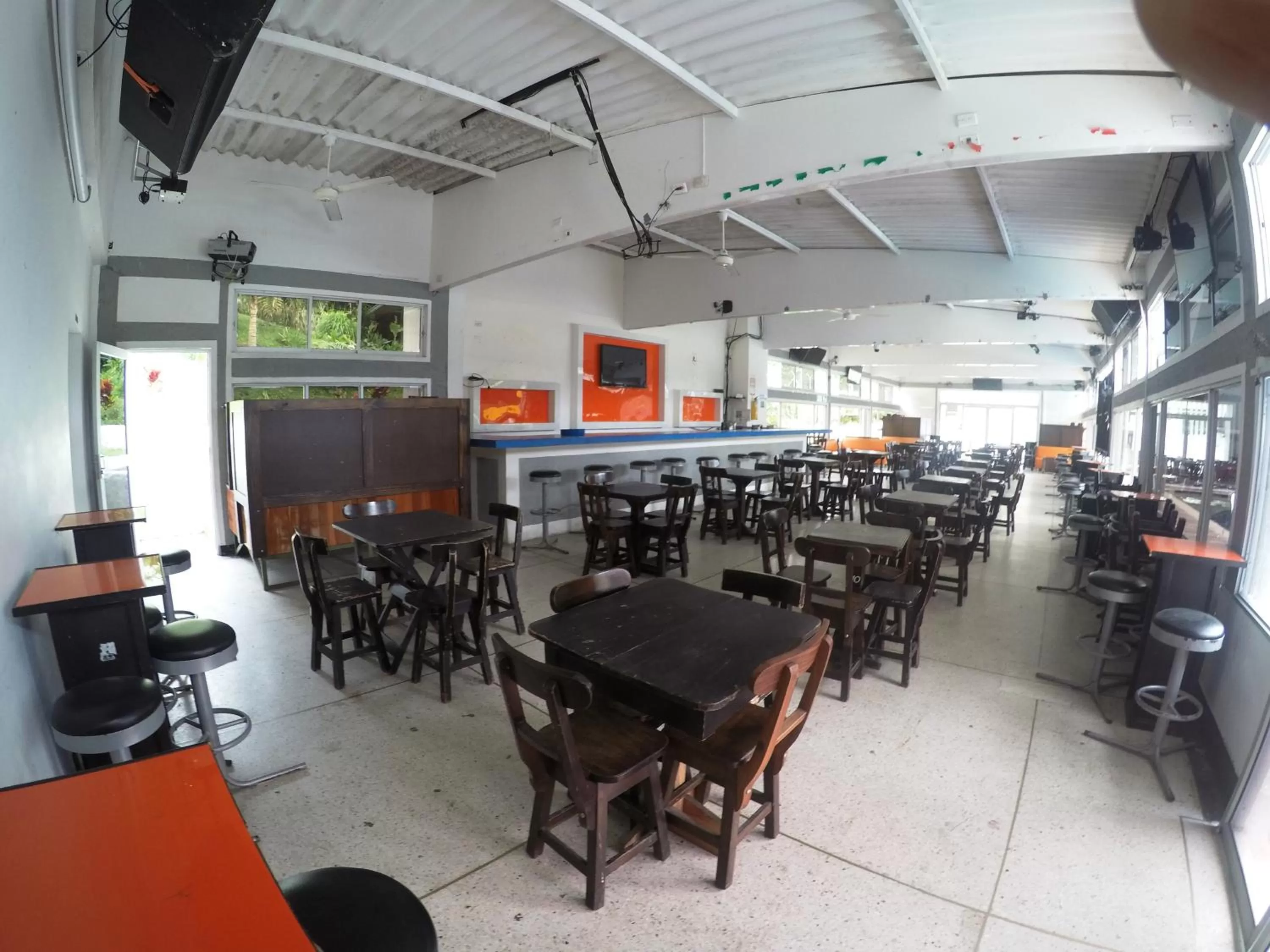 Karaoke, Restaurant/Places to Eat in Sky Club Eco Hotel