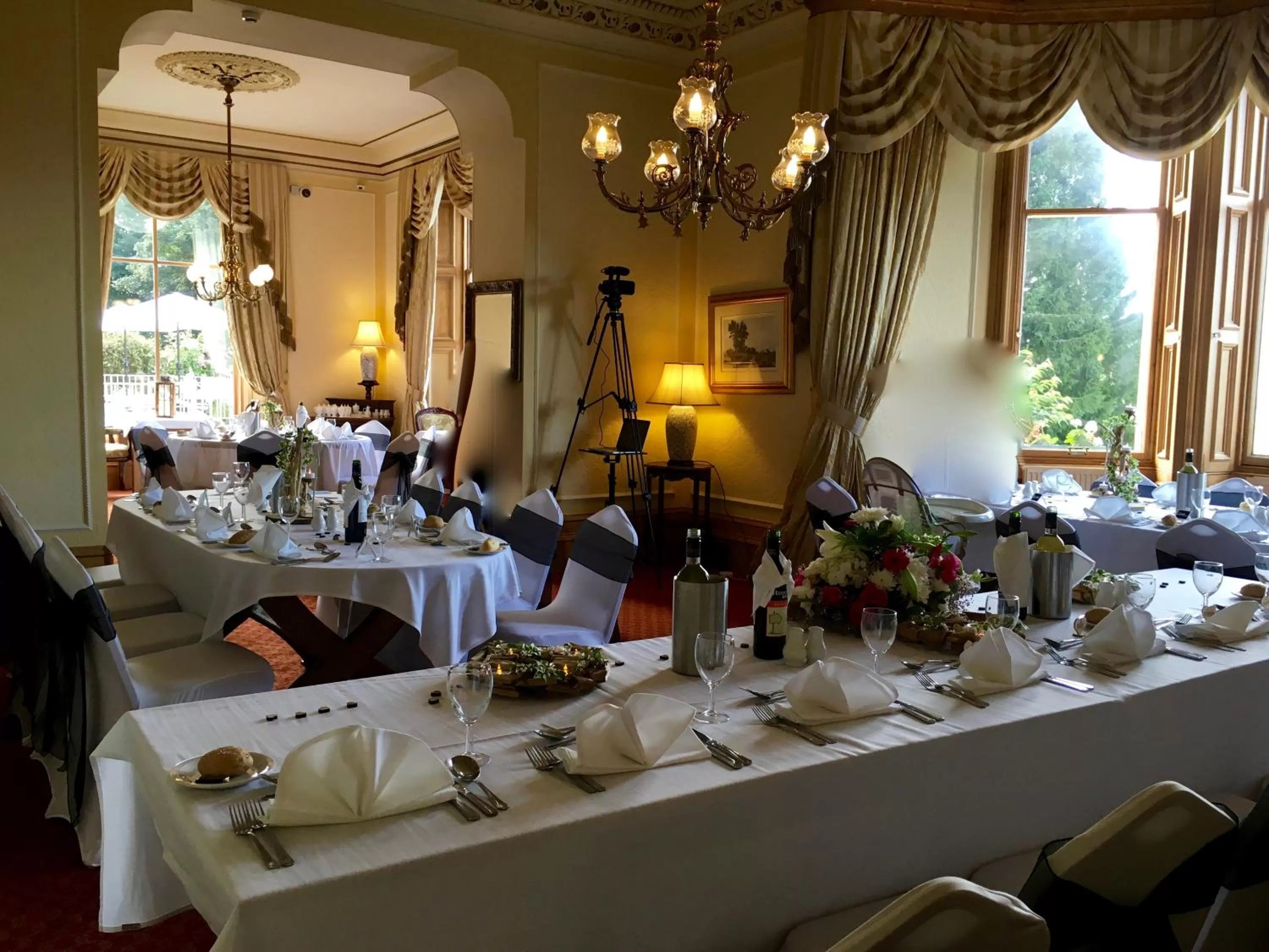 Restaurant/places to eat in Mansfield House Hotel