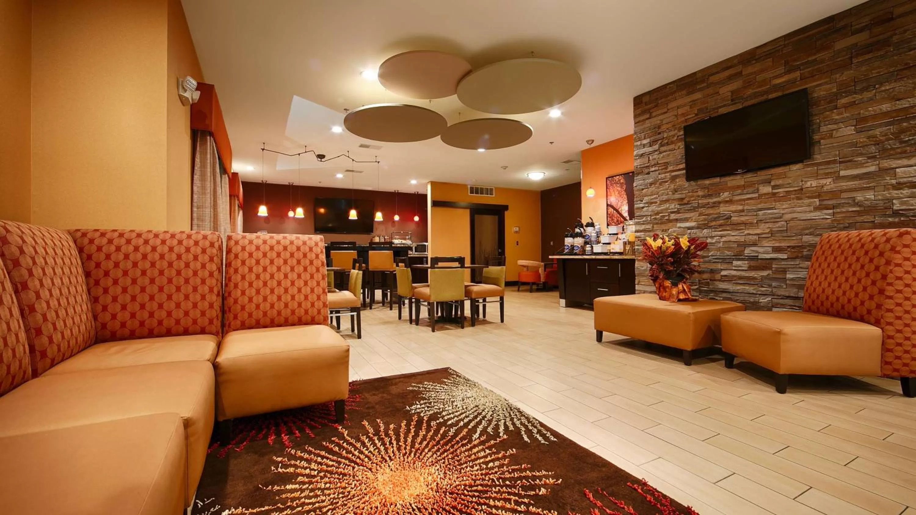 Lobby or reception in Best Western Plus Whitewater Inn