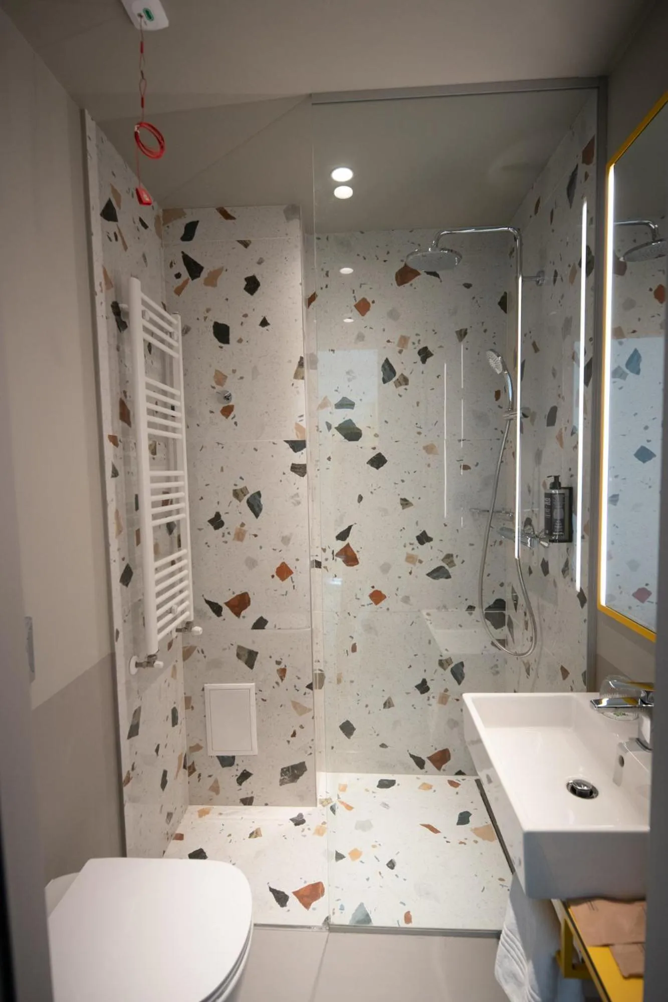 Bathroom in Ibis Styles Sibiu Arsenal