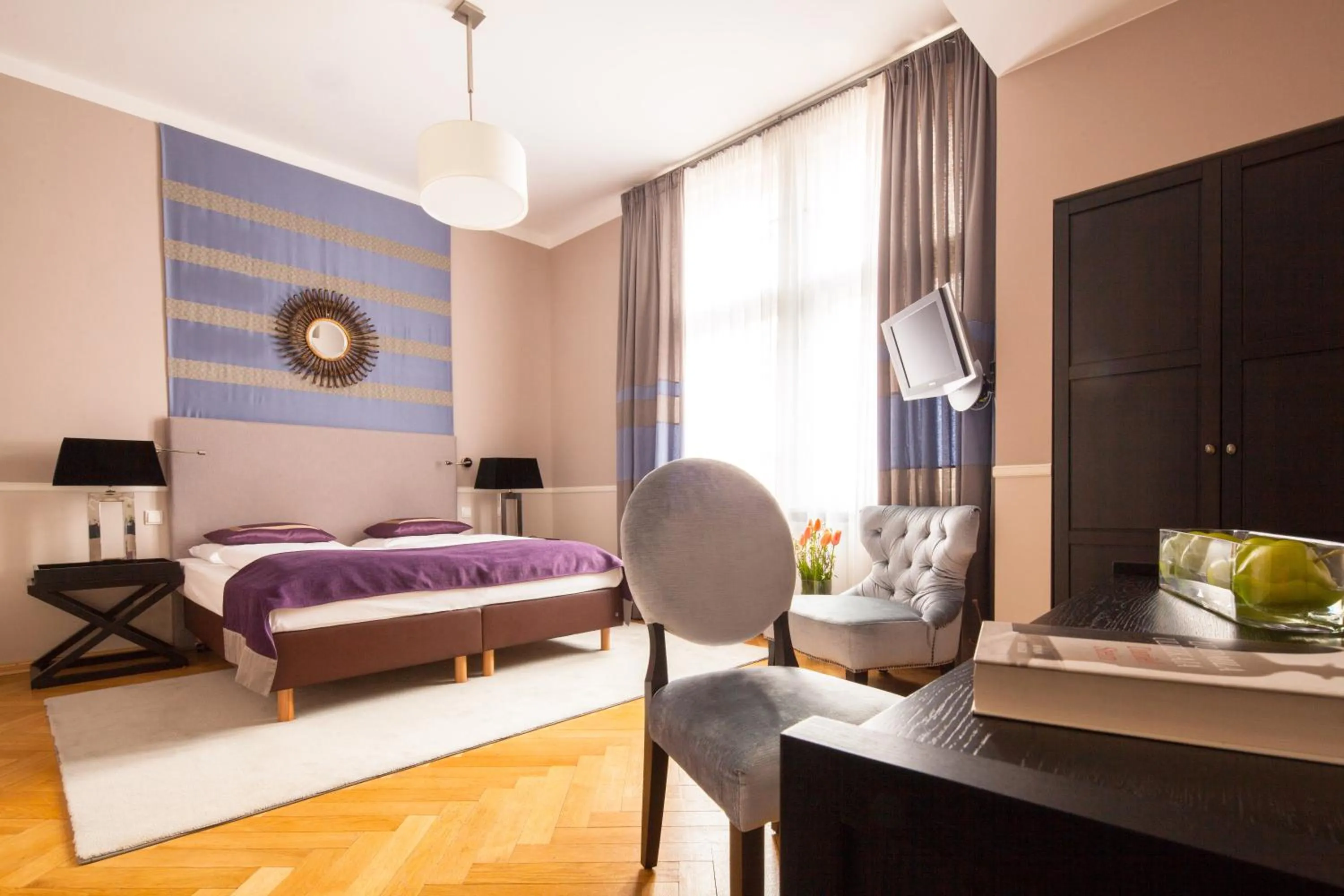 Photo of the whole room, Bed in Hotel Elba am Kurfürstendamm - Design Chambers