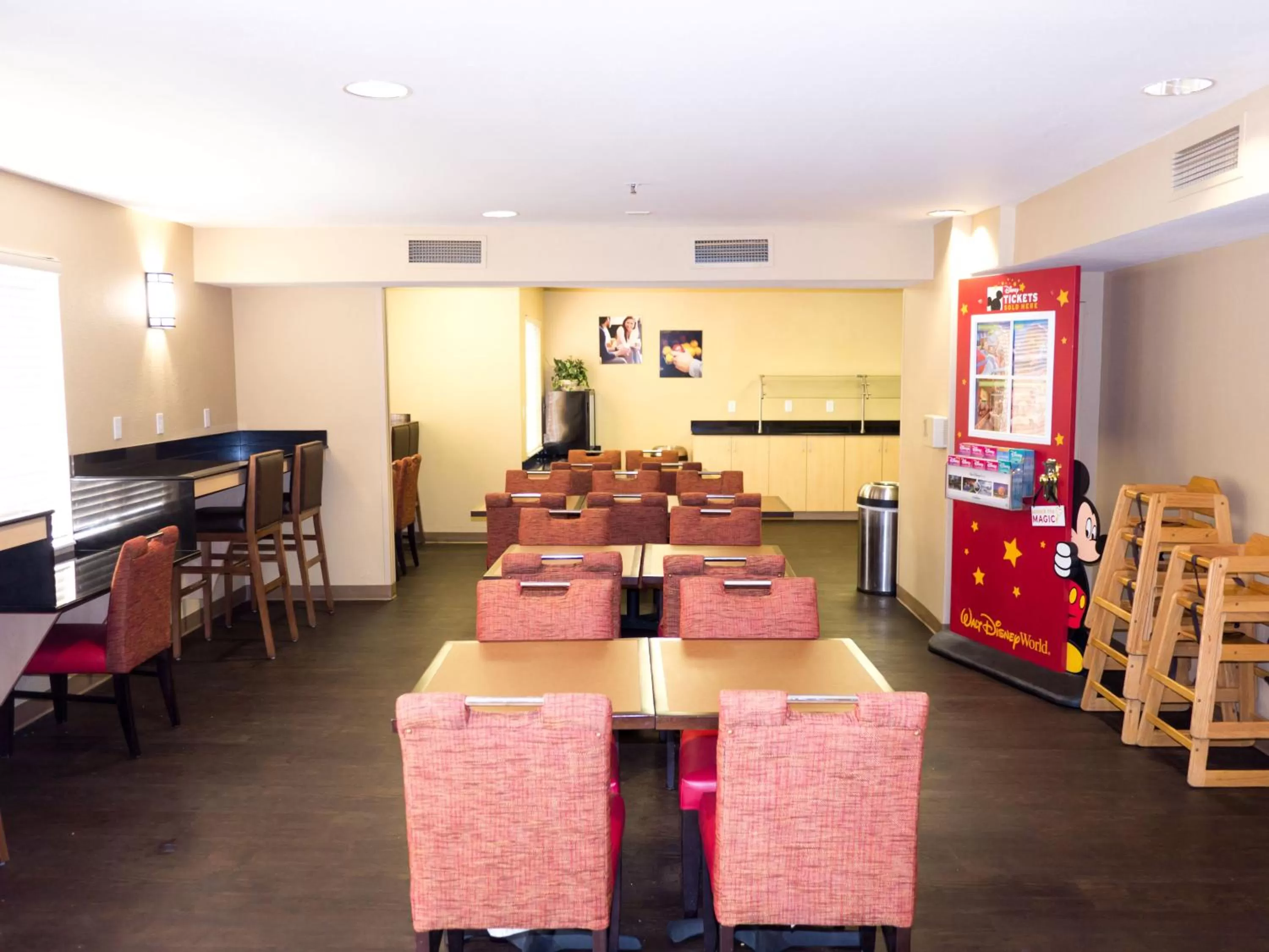 Food and drinks in Extended Stay America Suites - Orlando - Convention Center - Universal Blvd