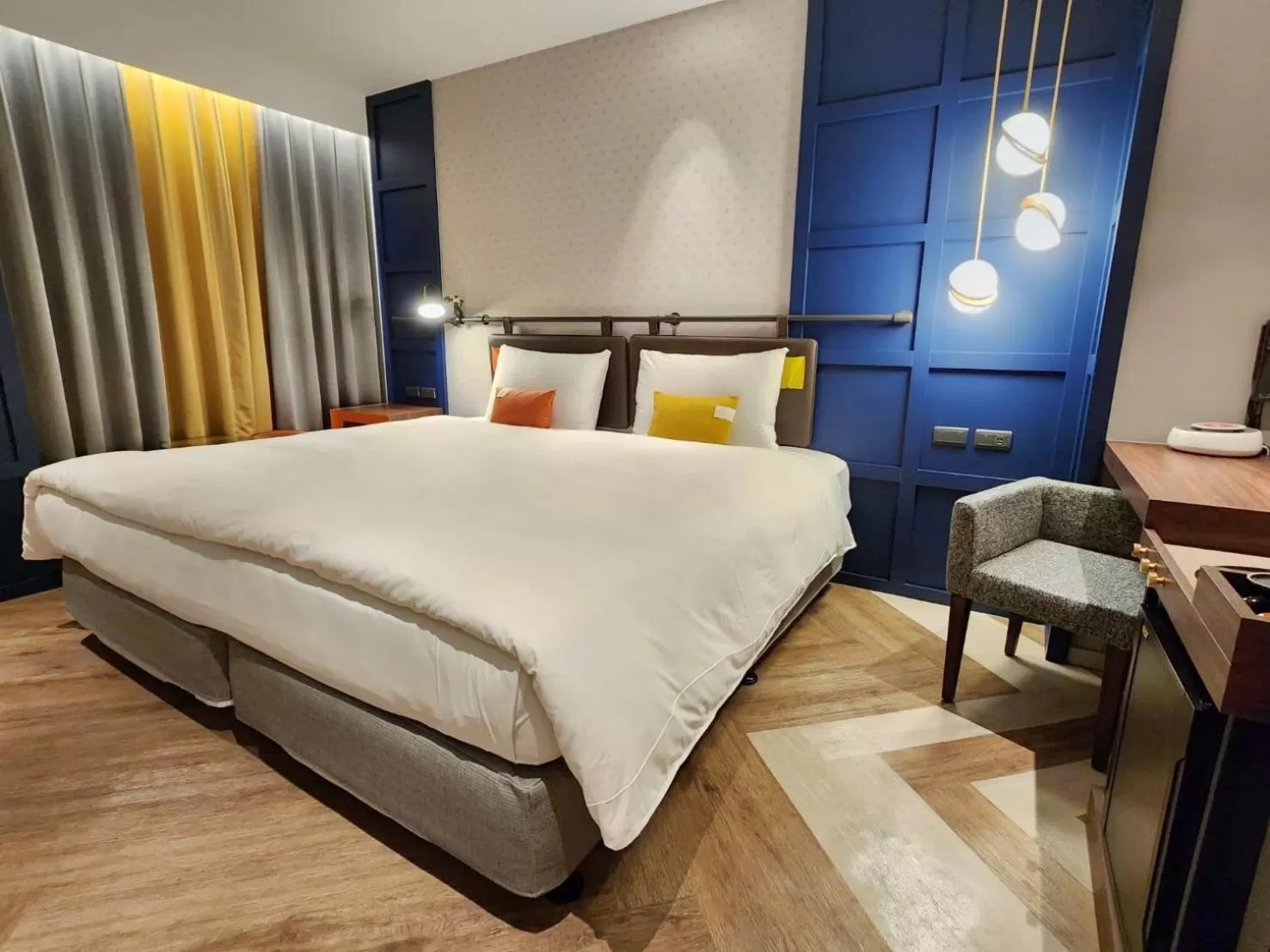 Bed in OLAH Poshtel - Taichung Station