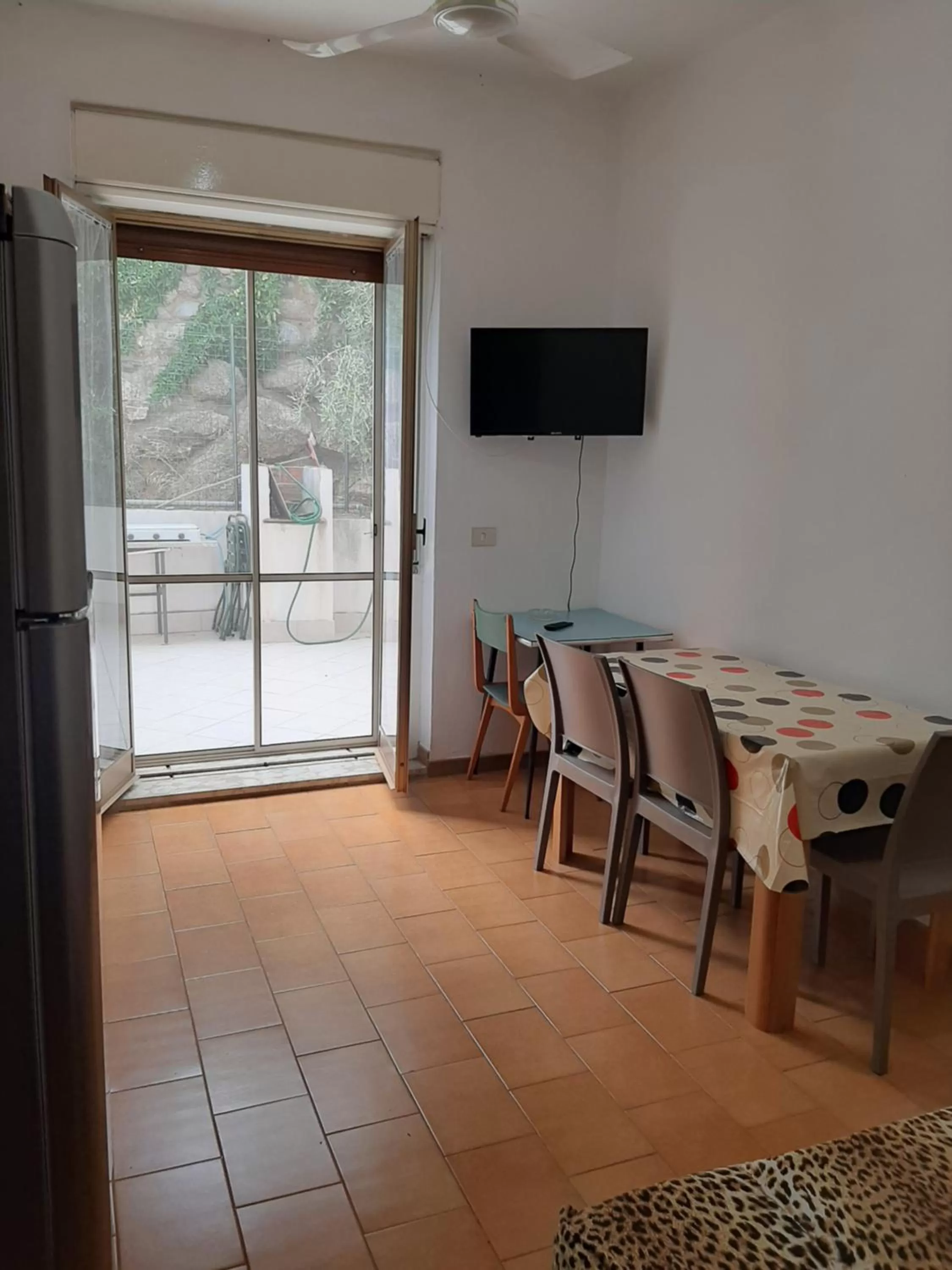 Communal lounge/ TV room in Hotel Conca d'Oro