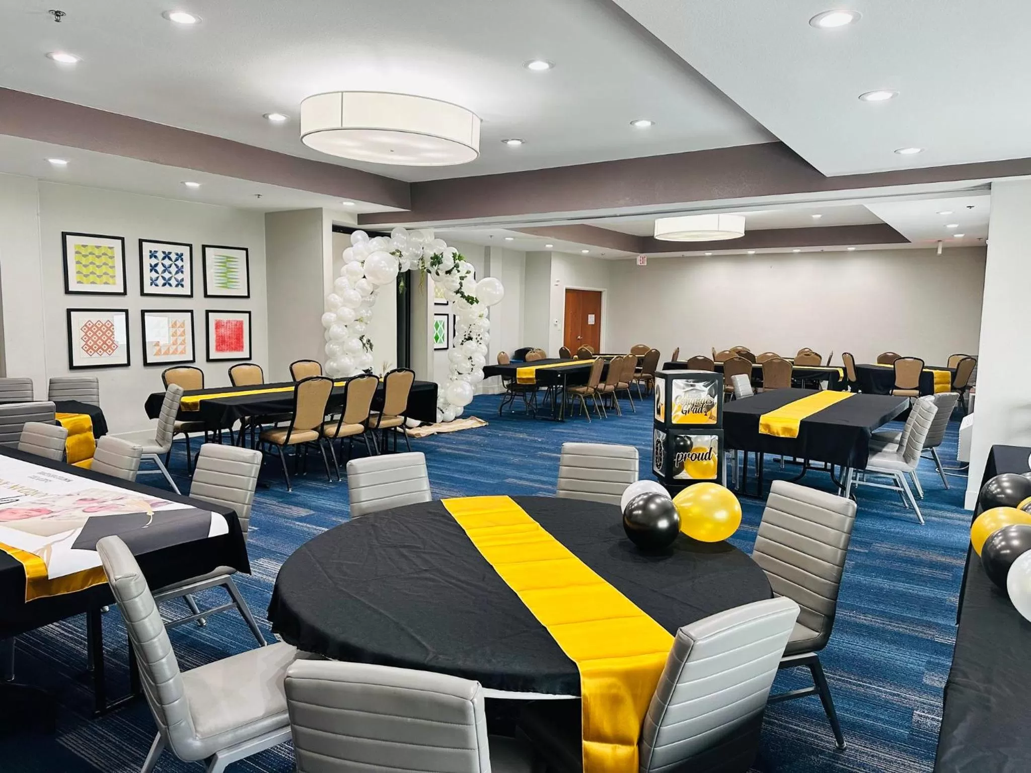 Meeting/conference room in Holiday Inn Express Hotel & Suites Mansfield by IHG