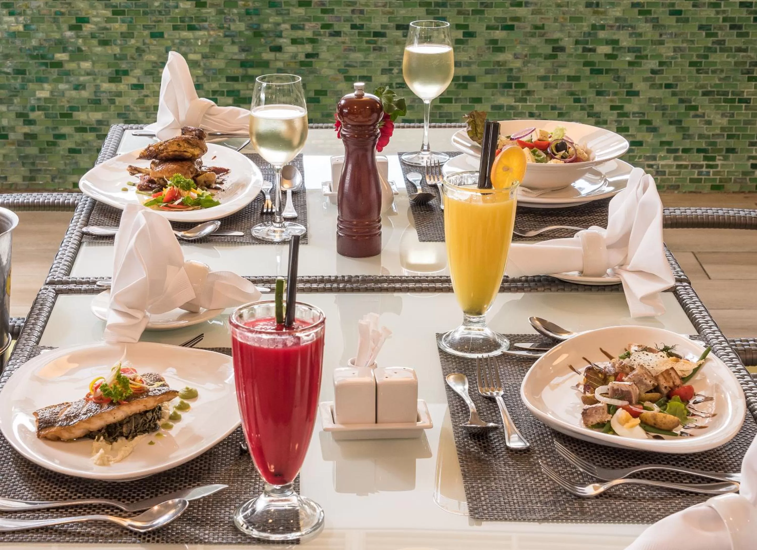 Food and drinks in Executive Residency by Best Western Nairobi